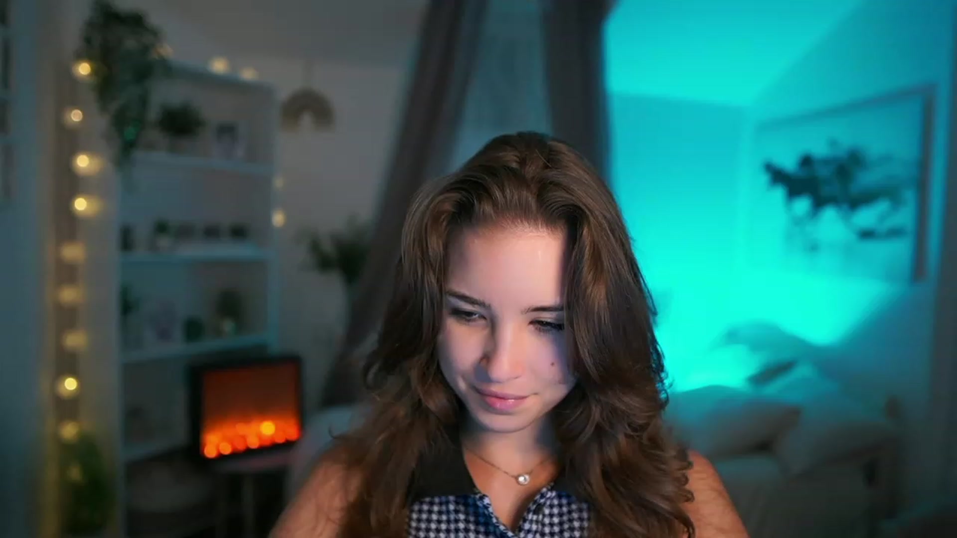 Gallery image thumbnail from Shy_jane's myfreecams stream on, 09/24/2023, 16:57 image 12 of 20