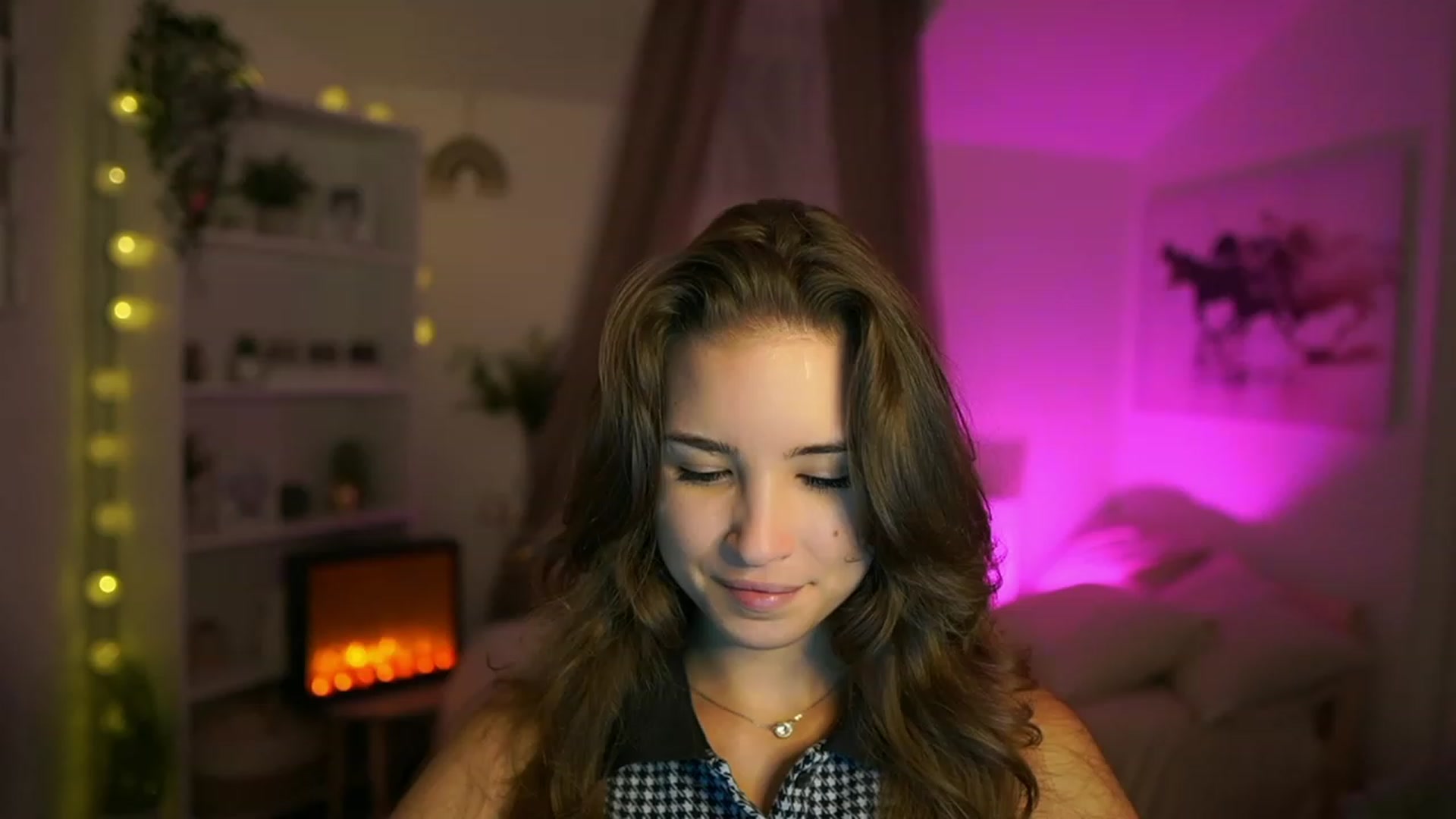 Gallery image thumbnail from Shy_jane's myfreecams stream on, 09/24/2023, 16:57 image 10 of 20