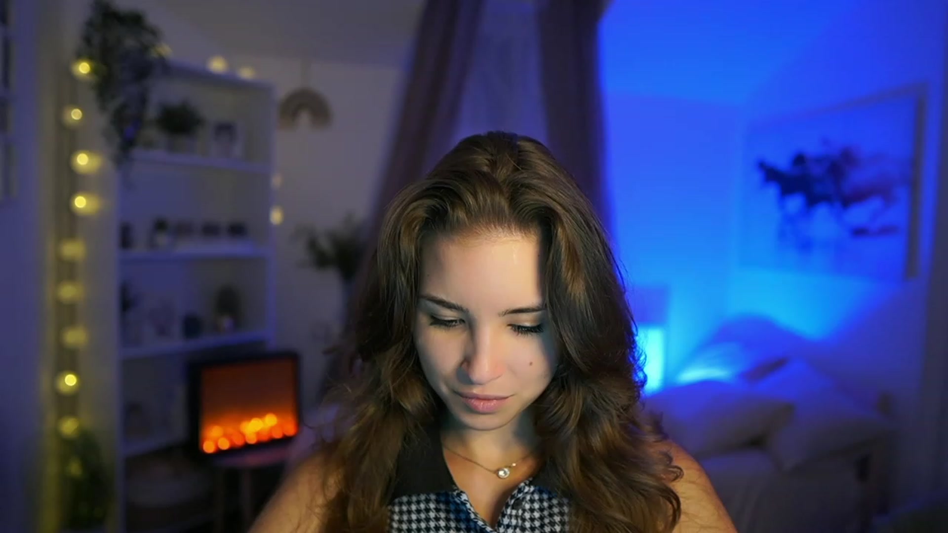 Gallery image thumbnail from Shy_jane's myfreecams stream on, 09/24/2023, 16:57 image 6 of 20