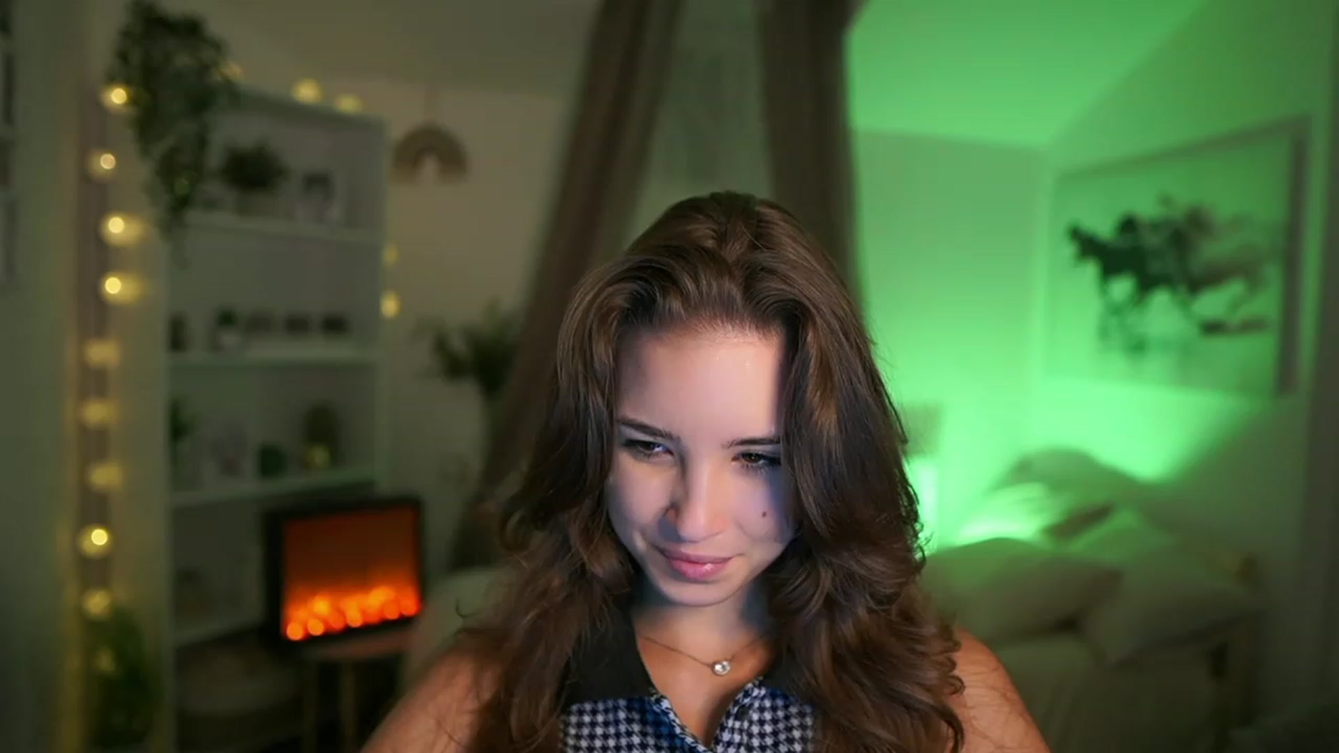 Gallery image thumbnail from Shy_jane's myfreecams stream on, 09/24/2023, 16:57 image 13 of 20