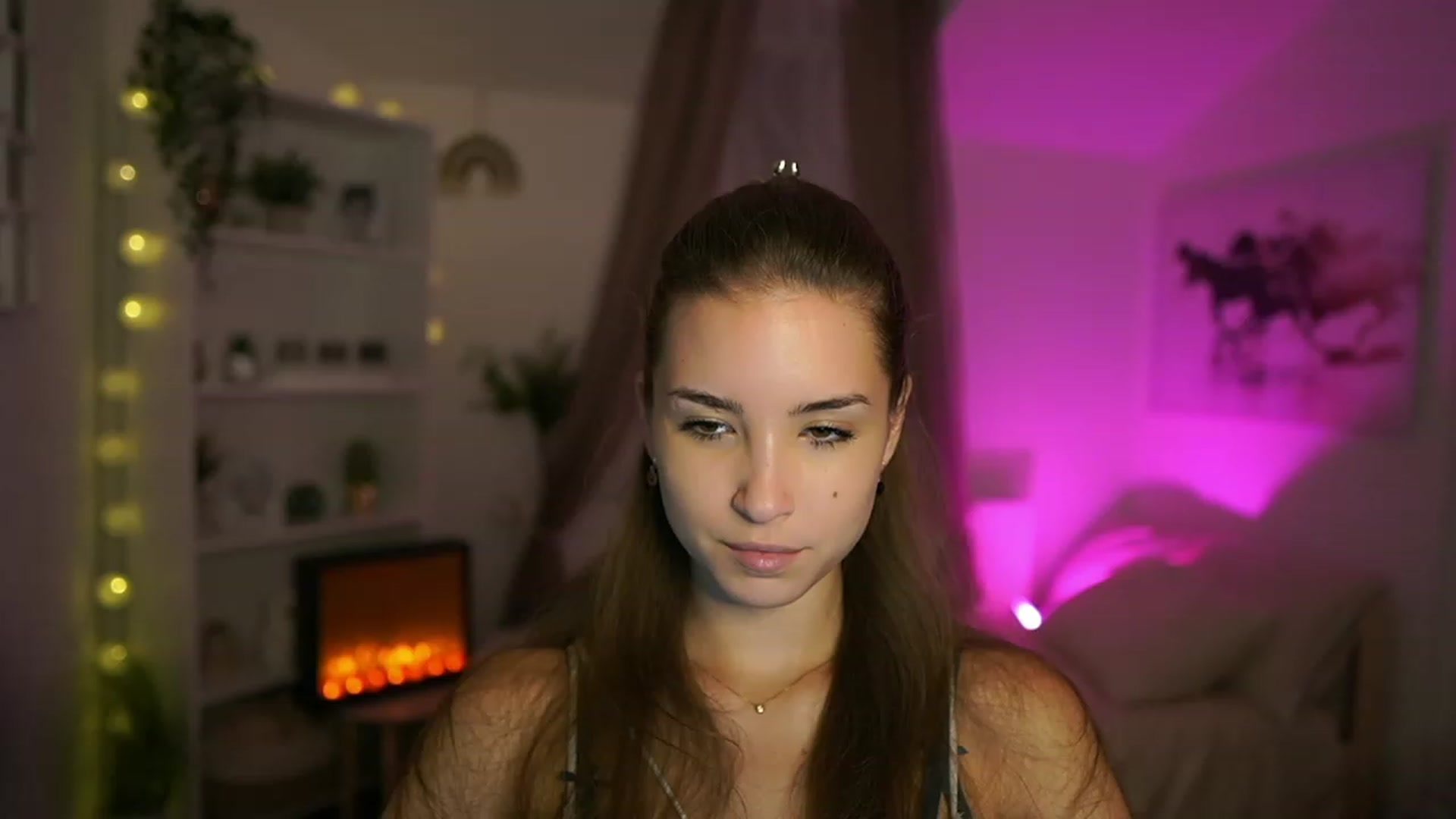 Gallery image thumbnail from Shy_jane's myfreecams stream on, 09/28/2023, 11:42 image 12 of 20