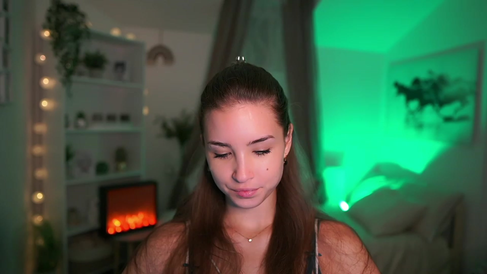 Gallery image thumbnail from Shy_jane's myfreecams stream on, 09/28/2023, 11:42 image 18 of 20