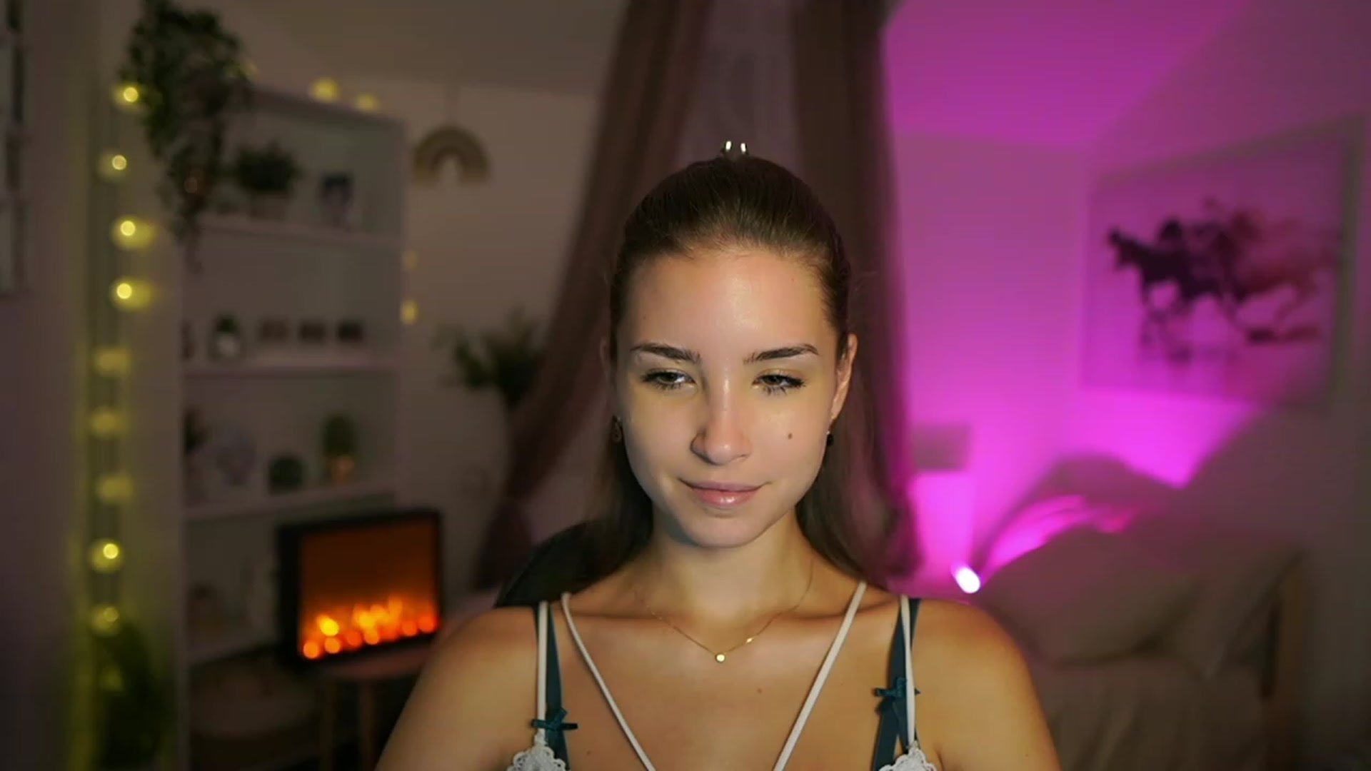 Gallery image thumbnail from Shy_jane's myfreecams stream on, 09/28/2023, 11:42 image 4 of 20