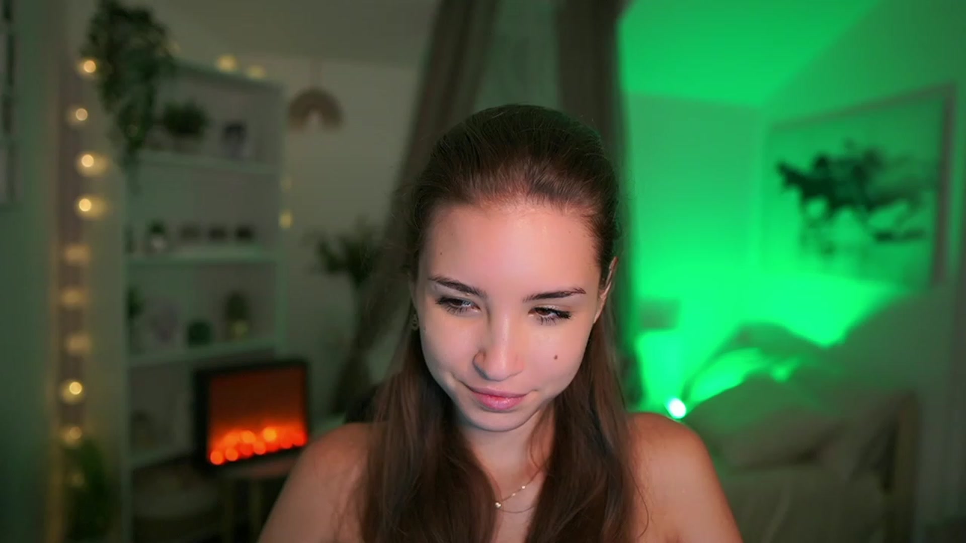 Gallery image thumbnail from Shy_jane's myfreecams stream on, 09/28/2023, 15:00 image 20 of 20