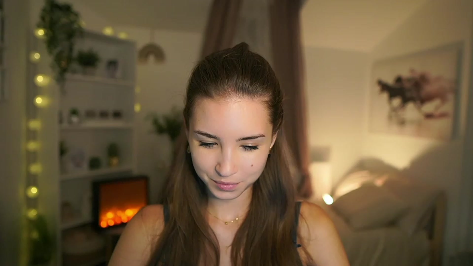 Gallery image thumbnail from Shy_jane's myfreecams stream on, 09/28/2023, 16:11 image 10 of 20