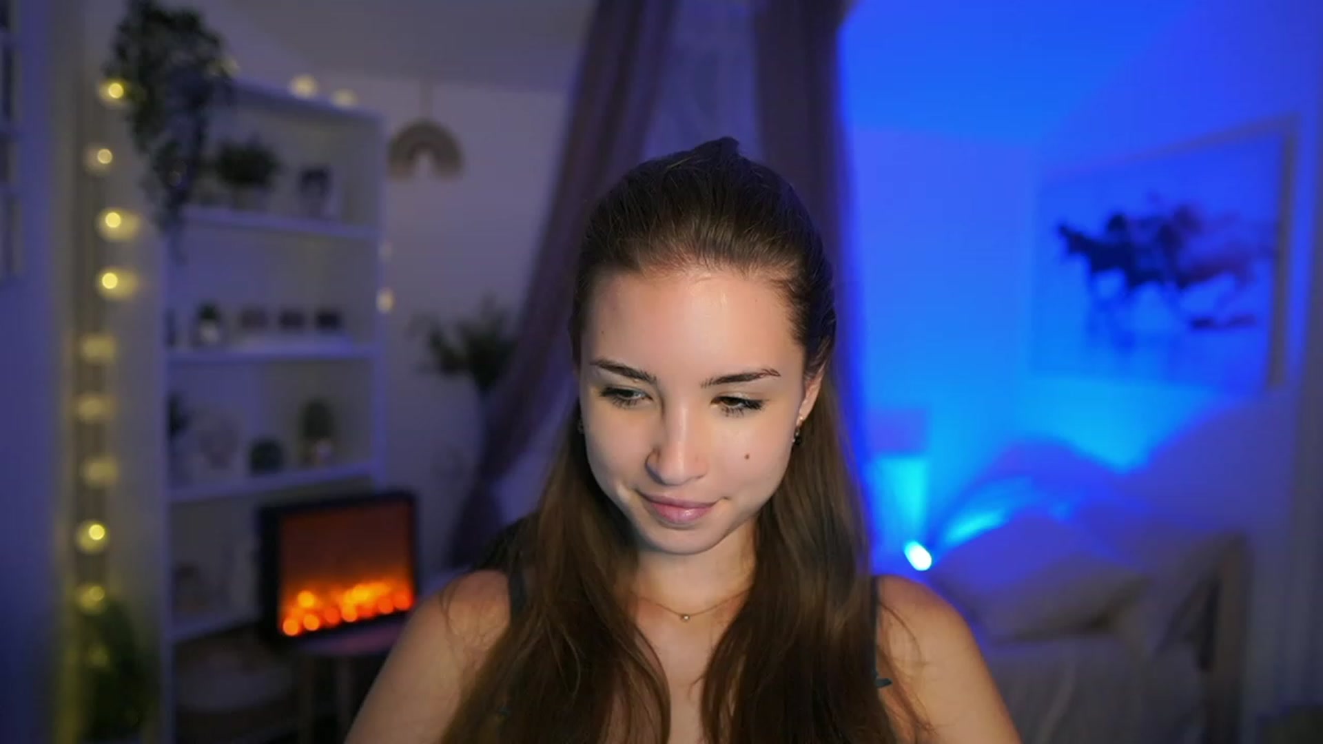 Gallery image thumbnail from Shy_jane's myfreecams stream on, 09/28/2023, 16:11 image 7 of 20