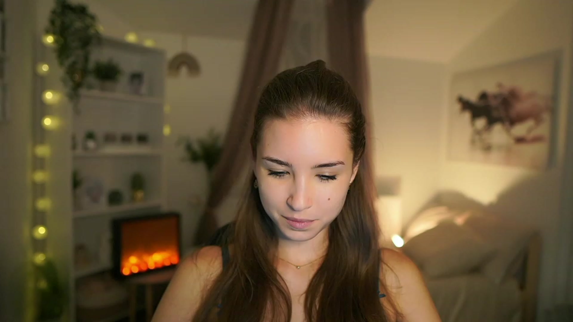 Gallery image thumbnail from Shy_jane's myfreecams stream on, 09/28/2023, 16:11 image 8 of 20