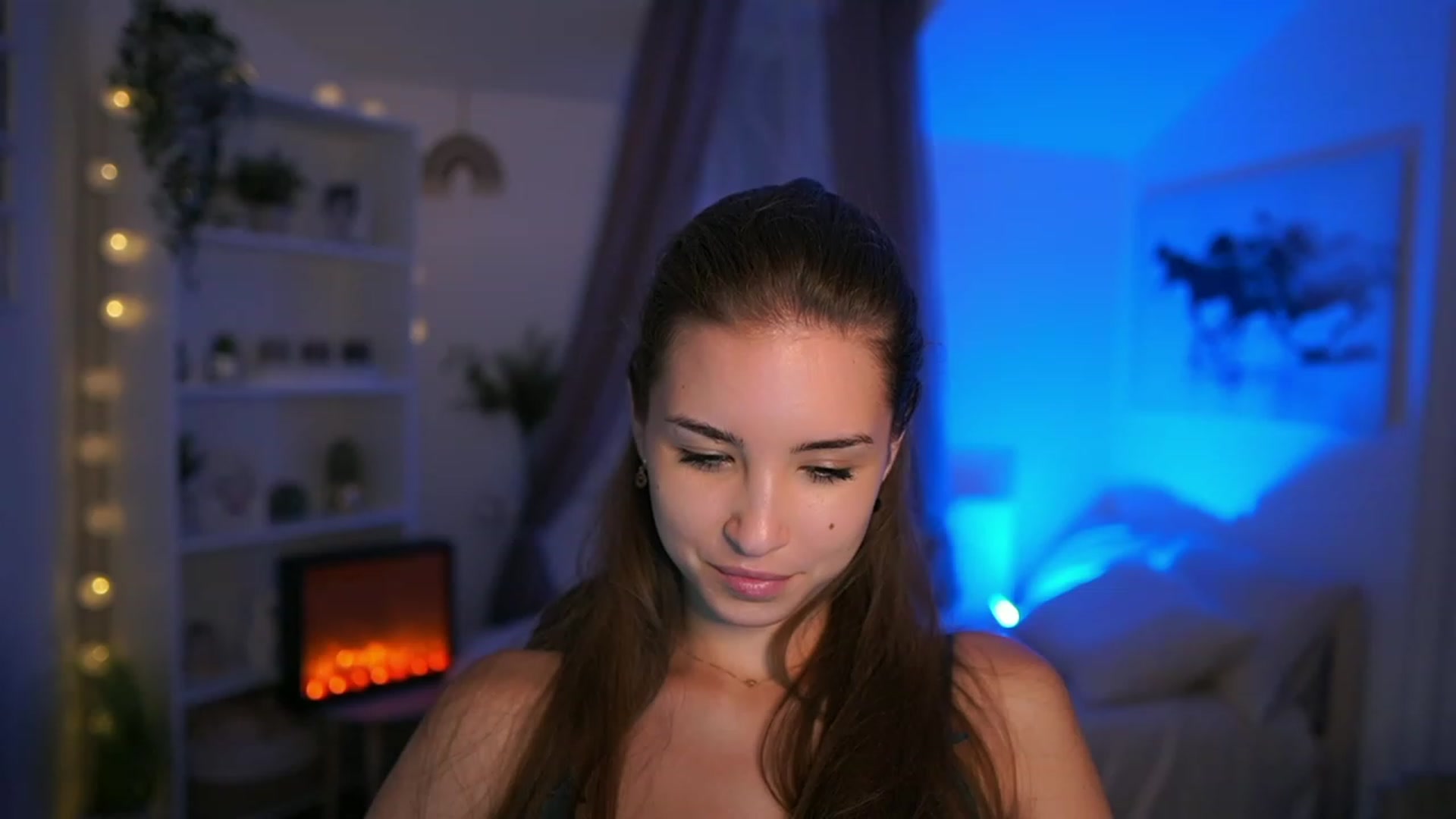 Gallery image thumbnail from Shy_jane's myfreecams stream on, 09/28/2023, 16:35 image 6 of 20