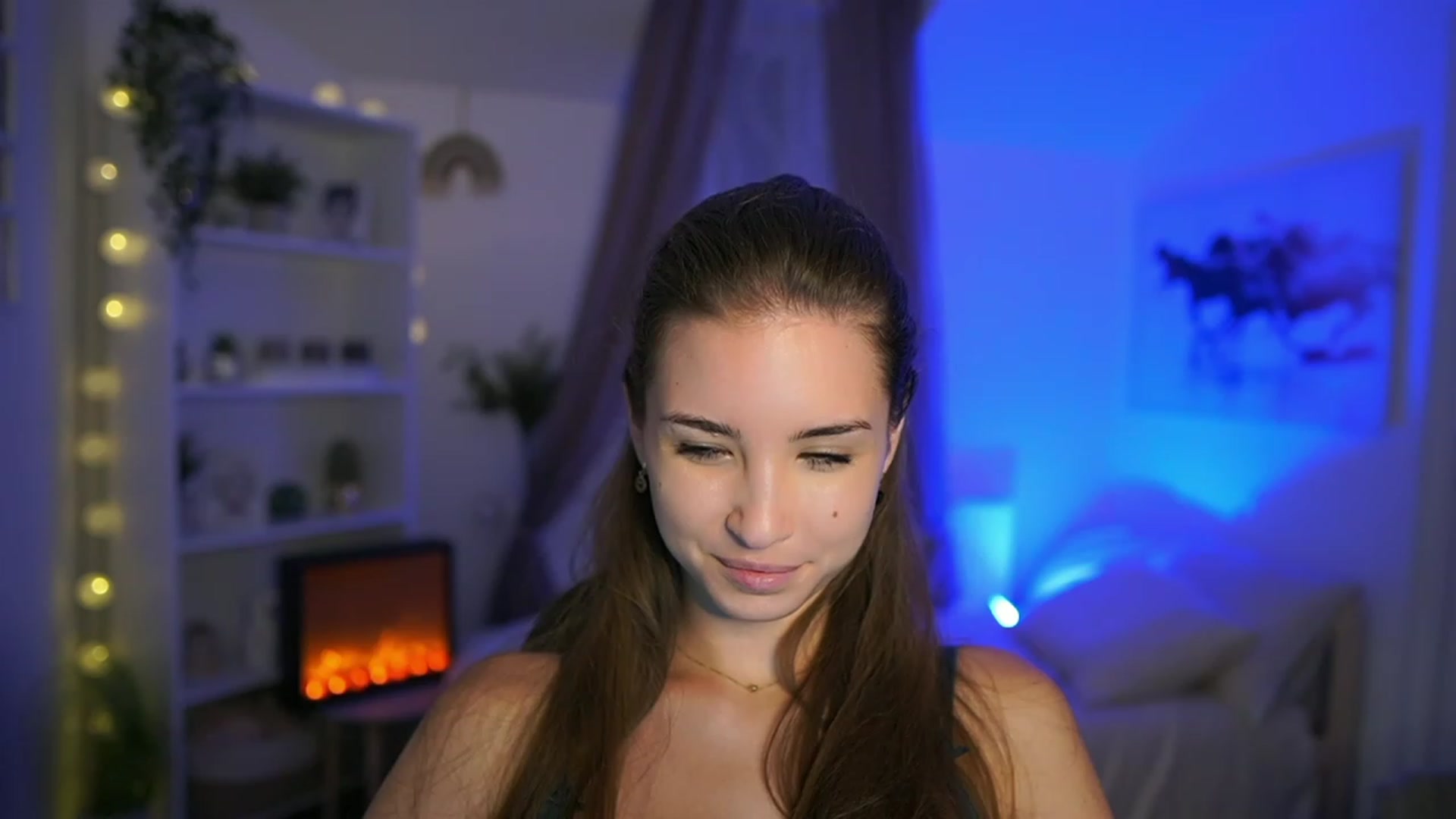 Gallery image thumbnail from Shy_jane's myfreecams stream on, 09/28/2023, 16:35 image 4 of 20