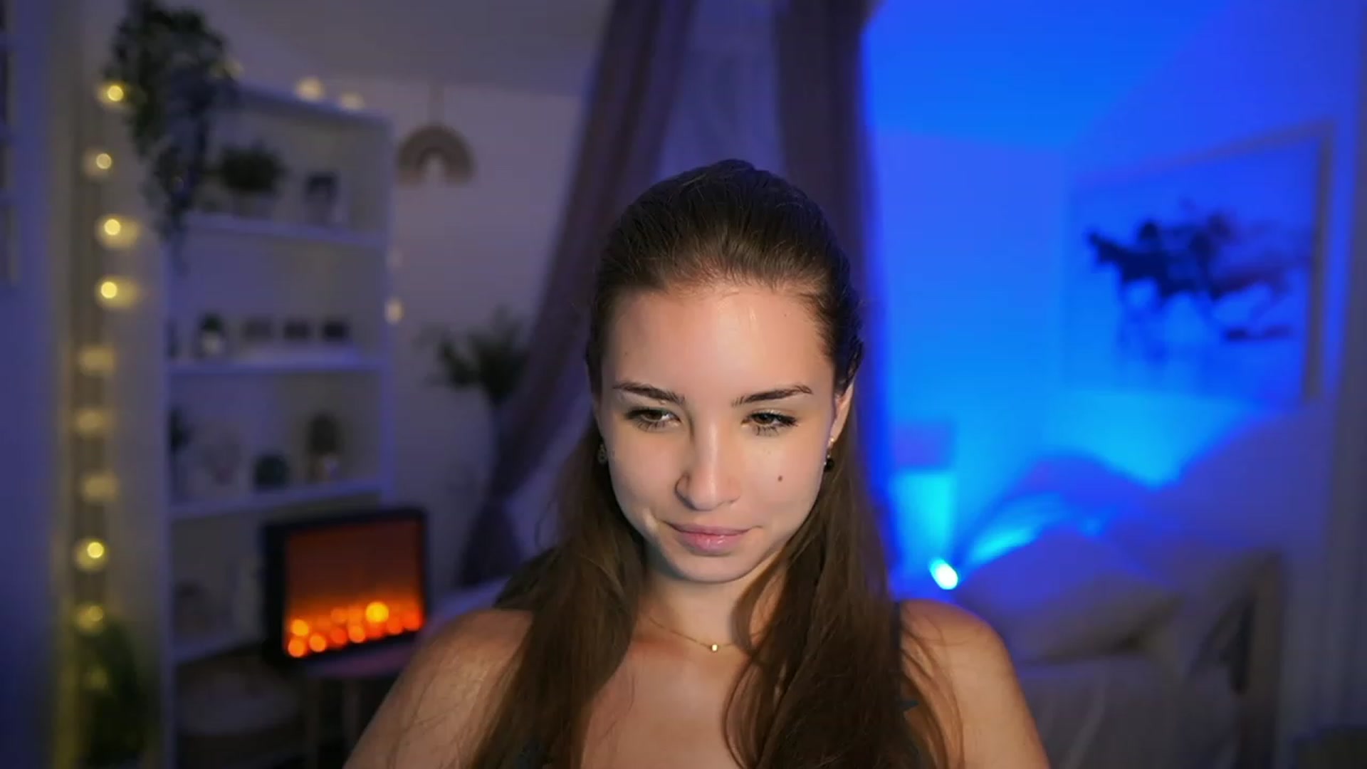 Gallery image thumbnail from Shy_jane's myfreecams stream on, 09/28/2023, 16:35 image 5 of 20