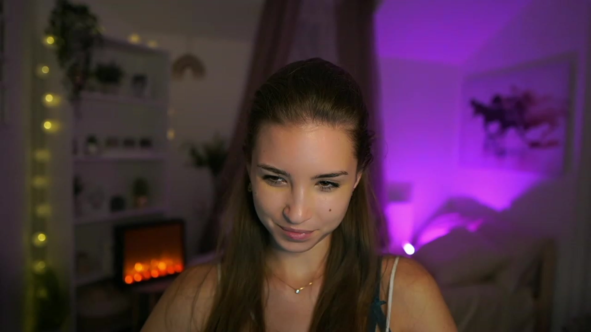 Gallery image thumbnail from Shy_jane's myfreecams stream on, 09/28/2023, 17:13 image 12 of 20