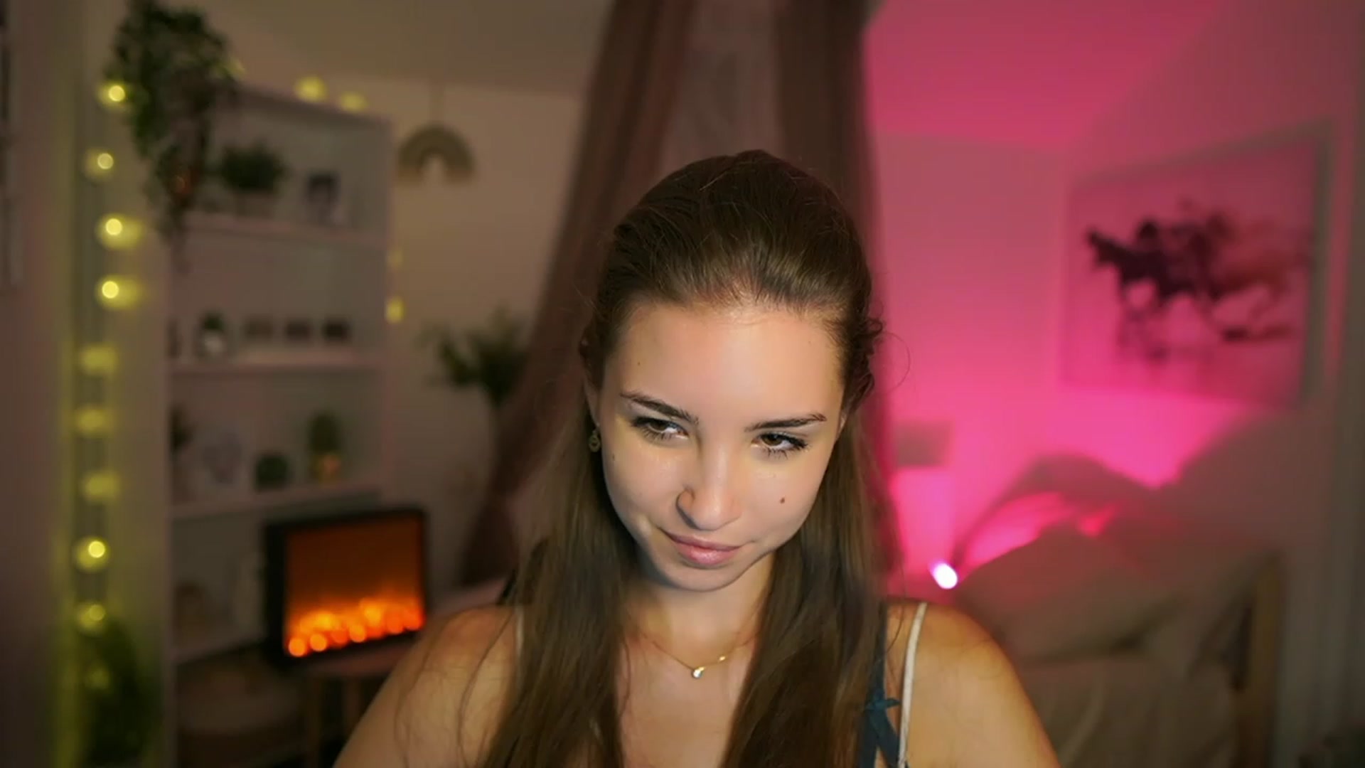 Gallery image thumbnail from Shy_jane's myfreecams stream on, 09/28/2023, 17:13 image 19 of 20