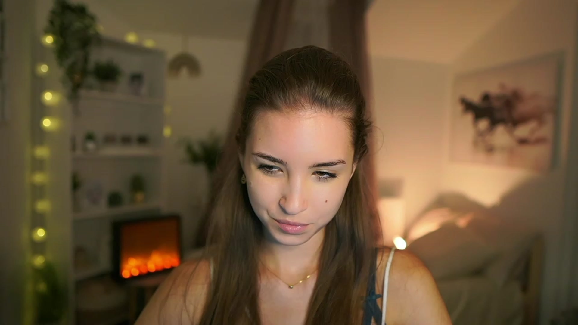 Gallery image thumbnail from Shy_jane's myfreecams stream on, 09/28/2023, 17:13 image 3 of 20