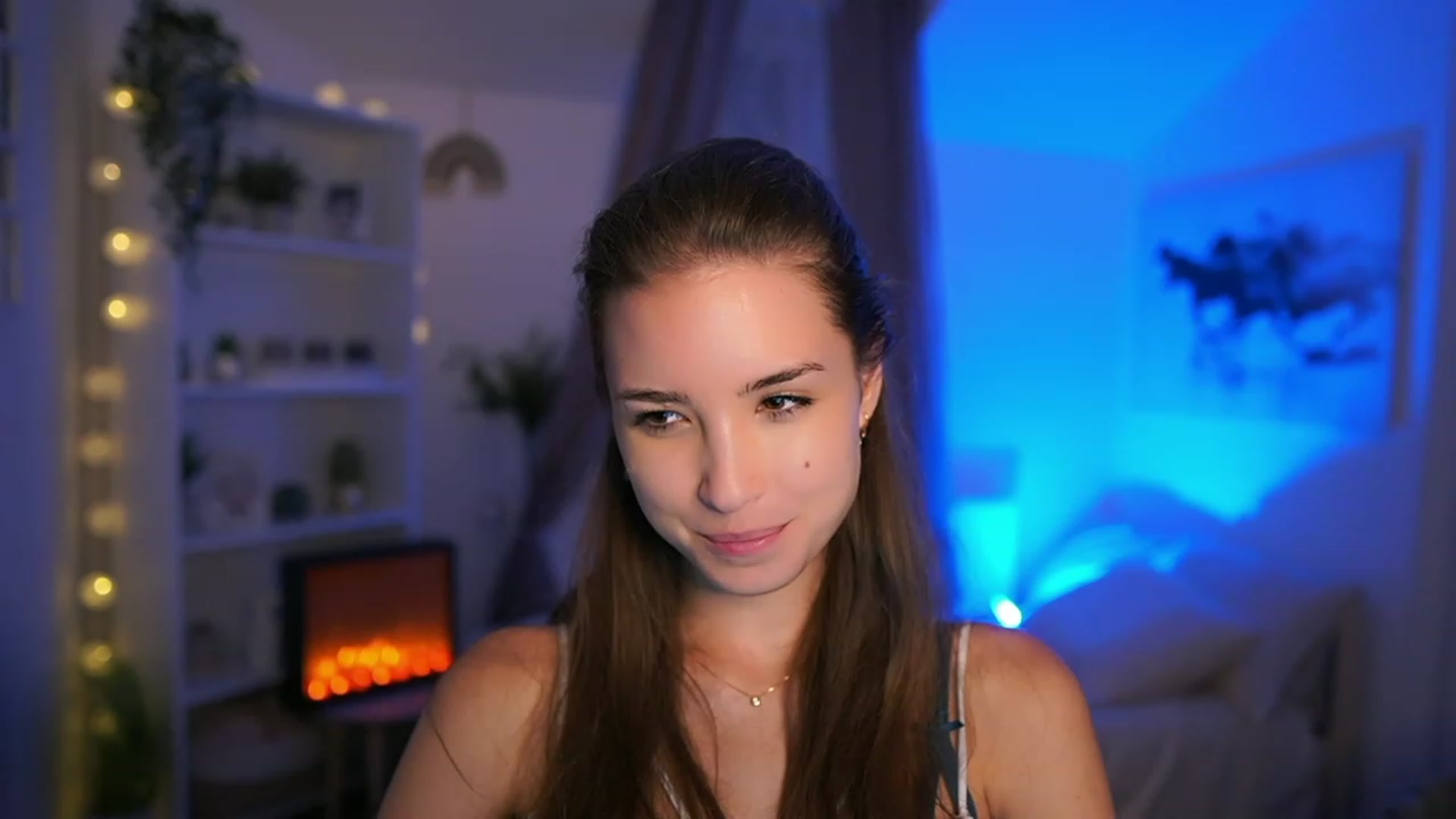 Gallery image thumbnail from Shy_jane's myfreecams stream on, 09/28/2023, 17:42 image 6 of 20