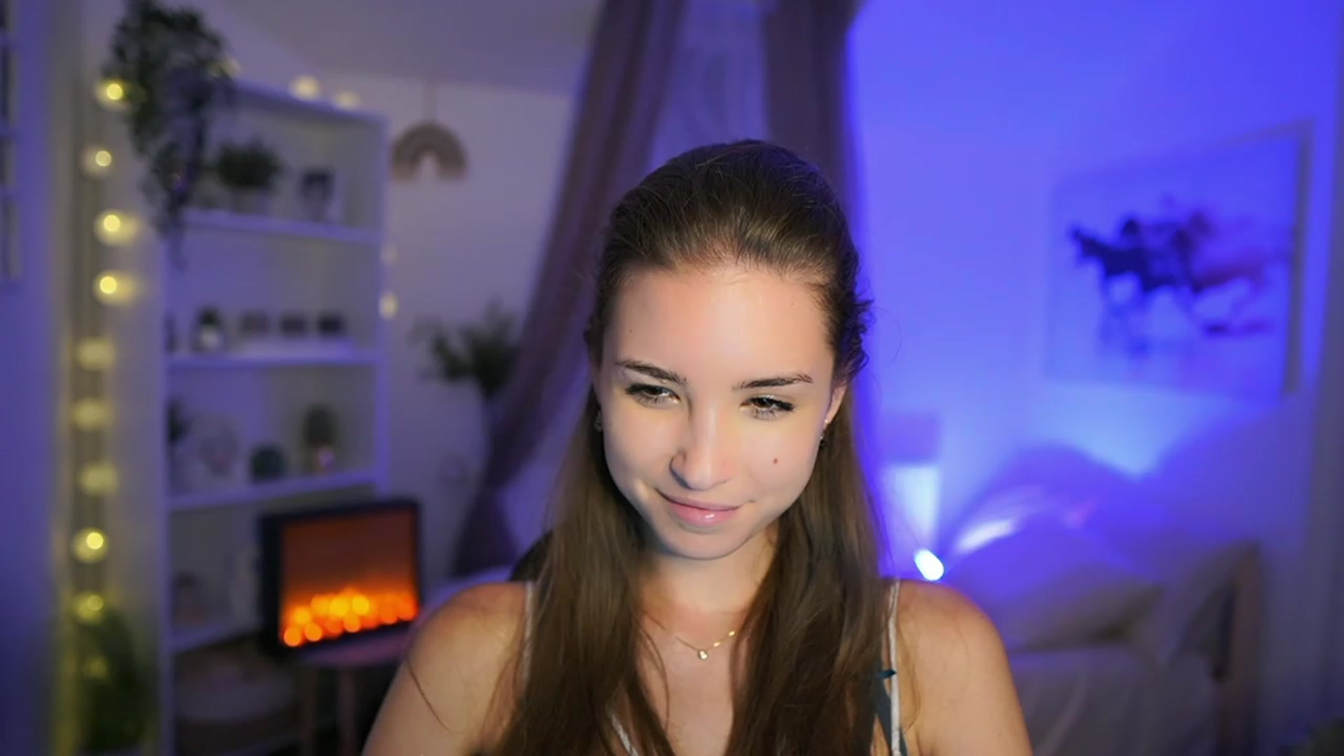 Gallery image thumbnail from Shy_jane's myfreecams stream on, 09/28/2023, 17:42 image 13 of 20