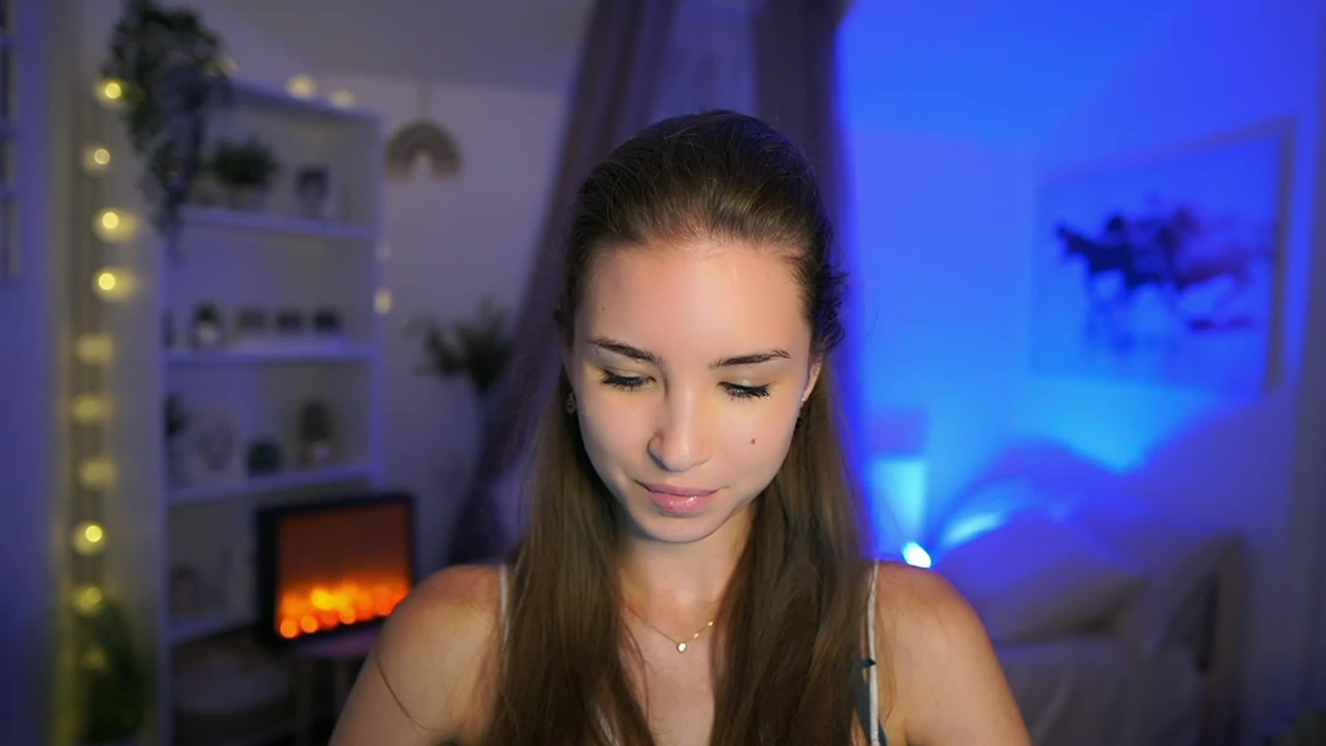 Gallery image thumbnail from Shy_jane's myfreecams stream on, 09/28/2023, 17:42 image 4 of 20