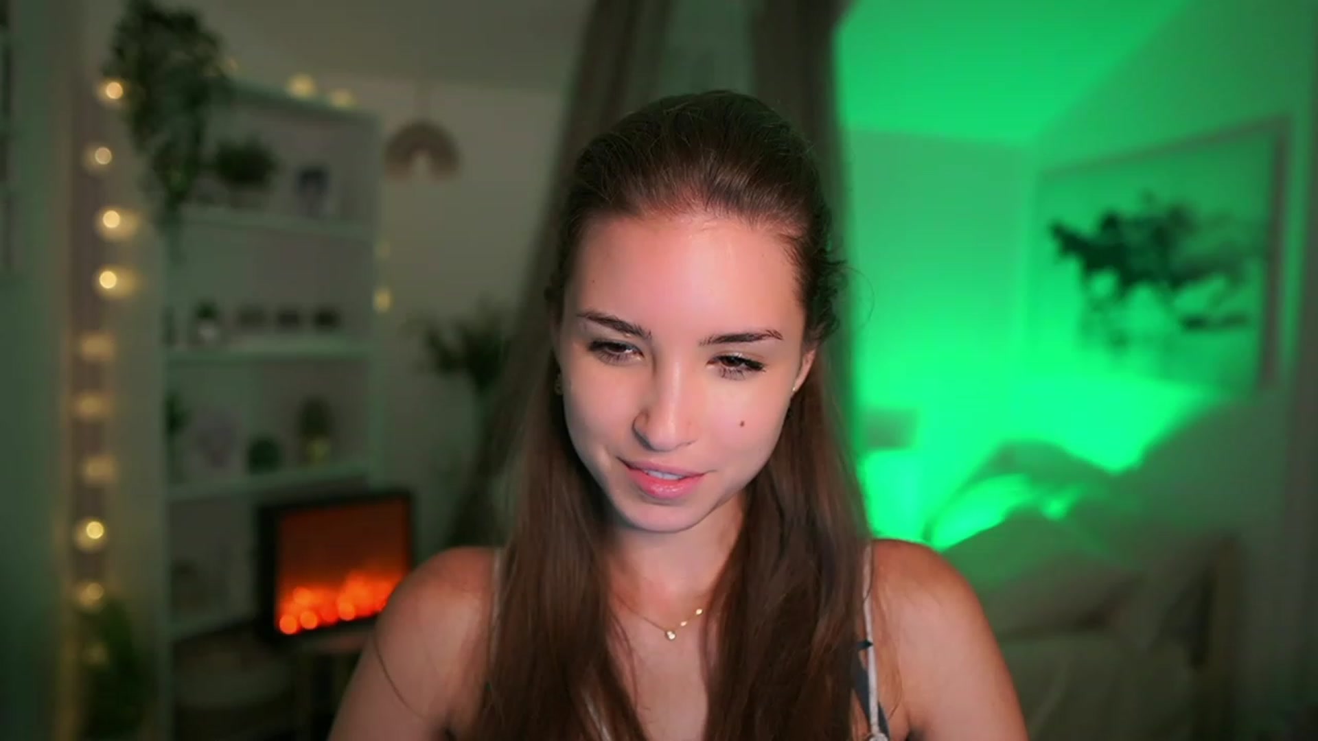 Gallery image thumbnail from Shy_jane's myfreecams stream on, 09/28/2023, 17:42 image 1 of 20