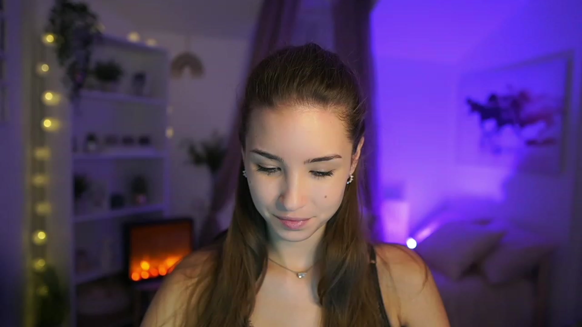 Gallery image thumbnail from Shy_jane's myfreecams stream on, 10/02/2023, 10:29 image 10 of 20