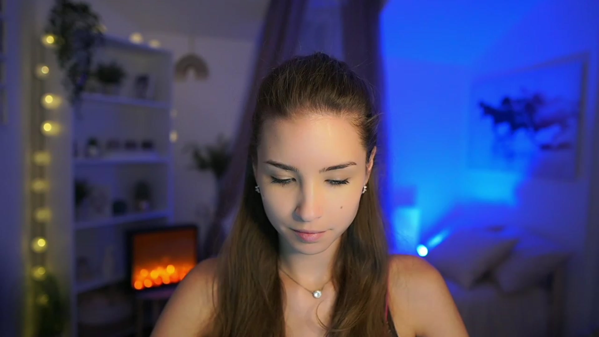 Gallery image thumbnail from Shy_jane's myfreecams stream on, 10/02/2023, 10:29 image 1 of 20