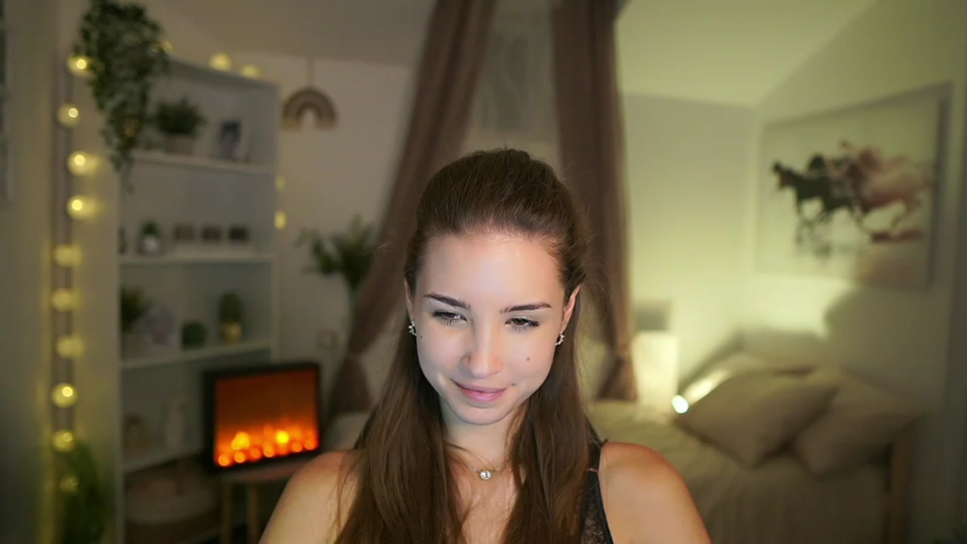 Gallery image thumbnail from Shy_jane's myfreecams stream on, 10/02/2023, 12:43 image 19 of 20