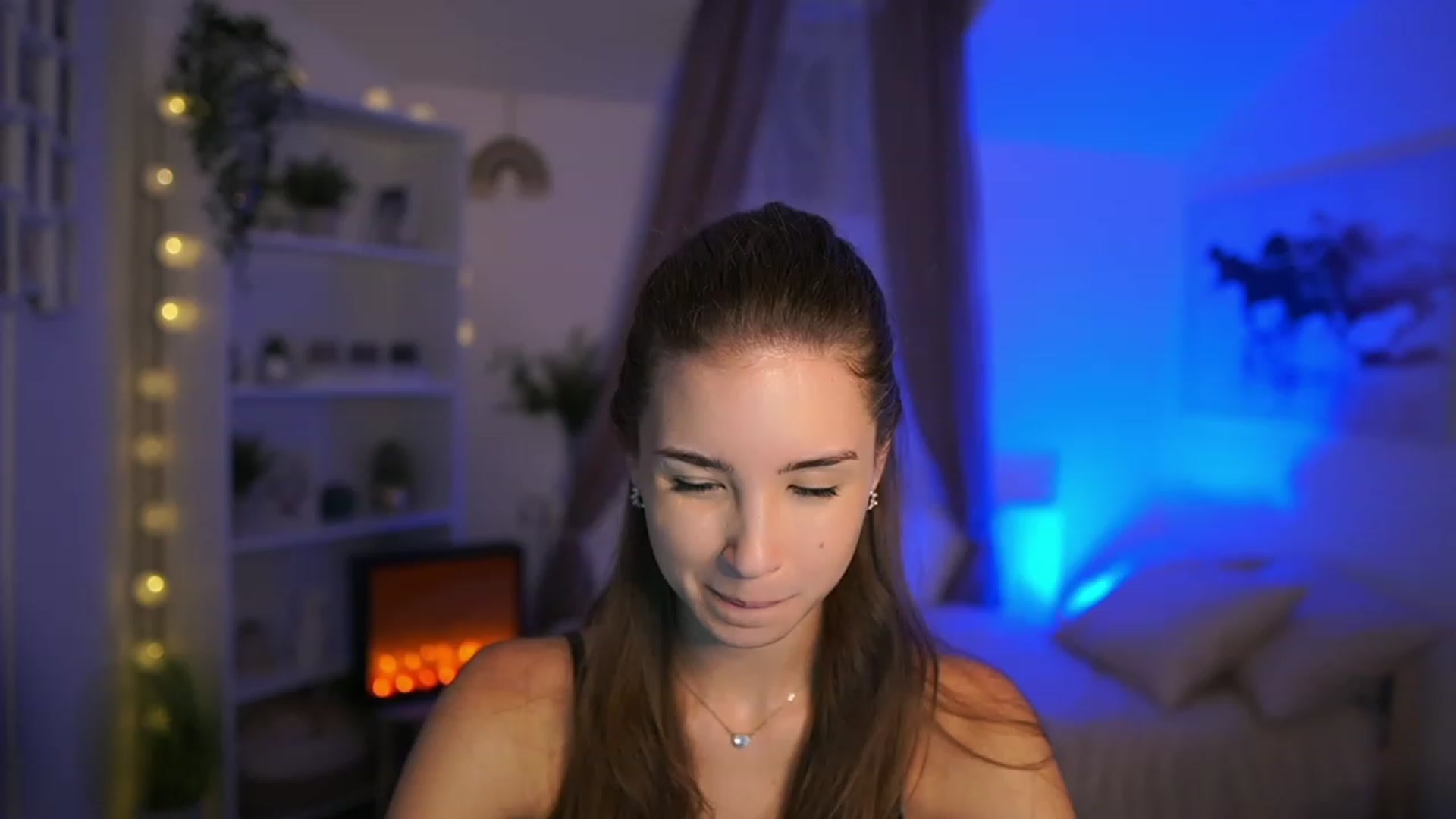 Gallery image thumbnail from Shy_jane's myfreecams stream on, 10/03/2023, 09:47 image 12 of 20