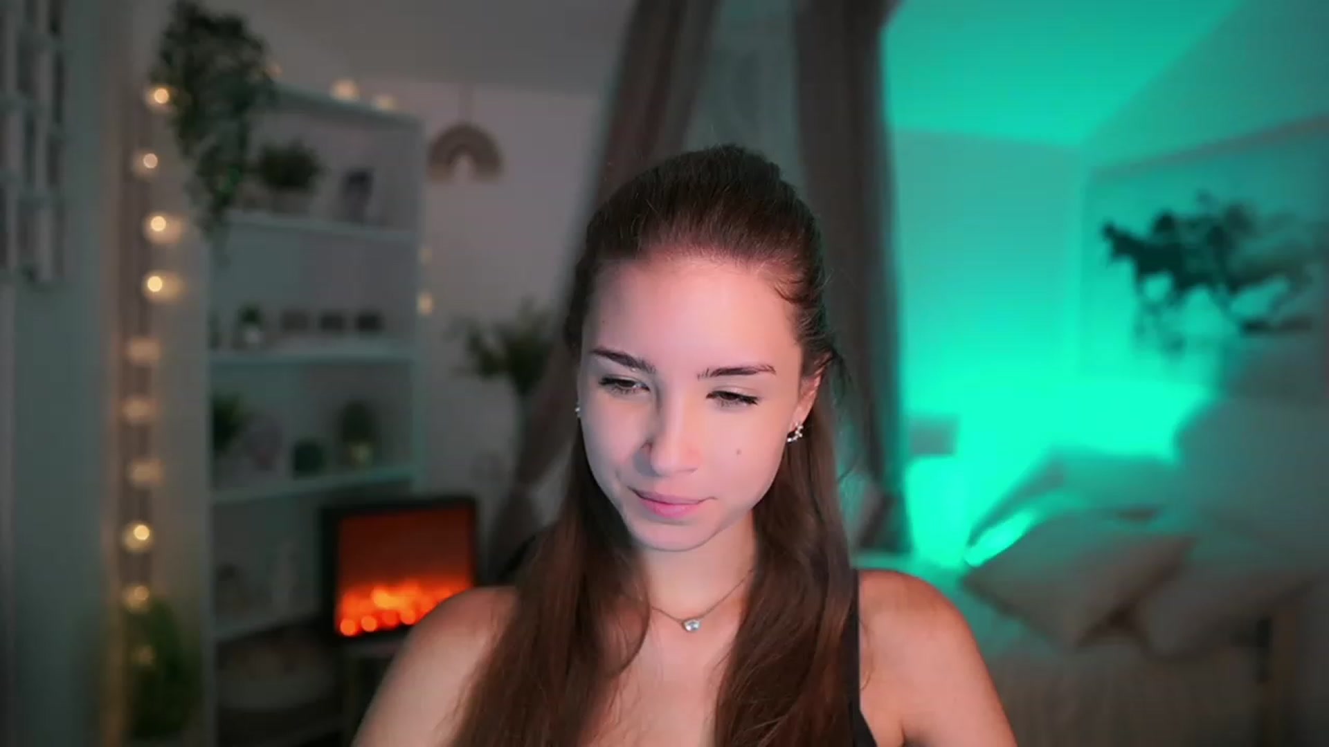 Gallery image thumbnail from Shy_jane's myfreecams stream on, 10/03/2023, 09:47 image 14 of 20