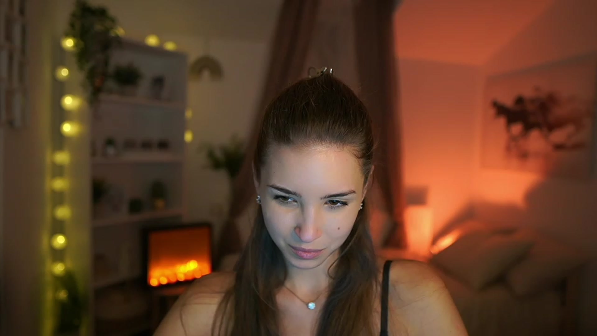 Gallery image thumbnail from Shy_jane's myfreecams stream on, 10/03/2023, 15:01 image 16 of 20