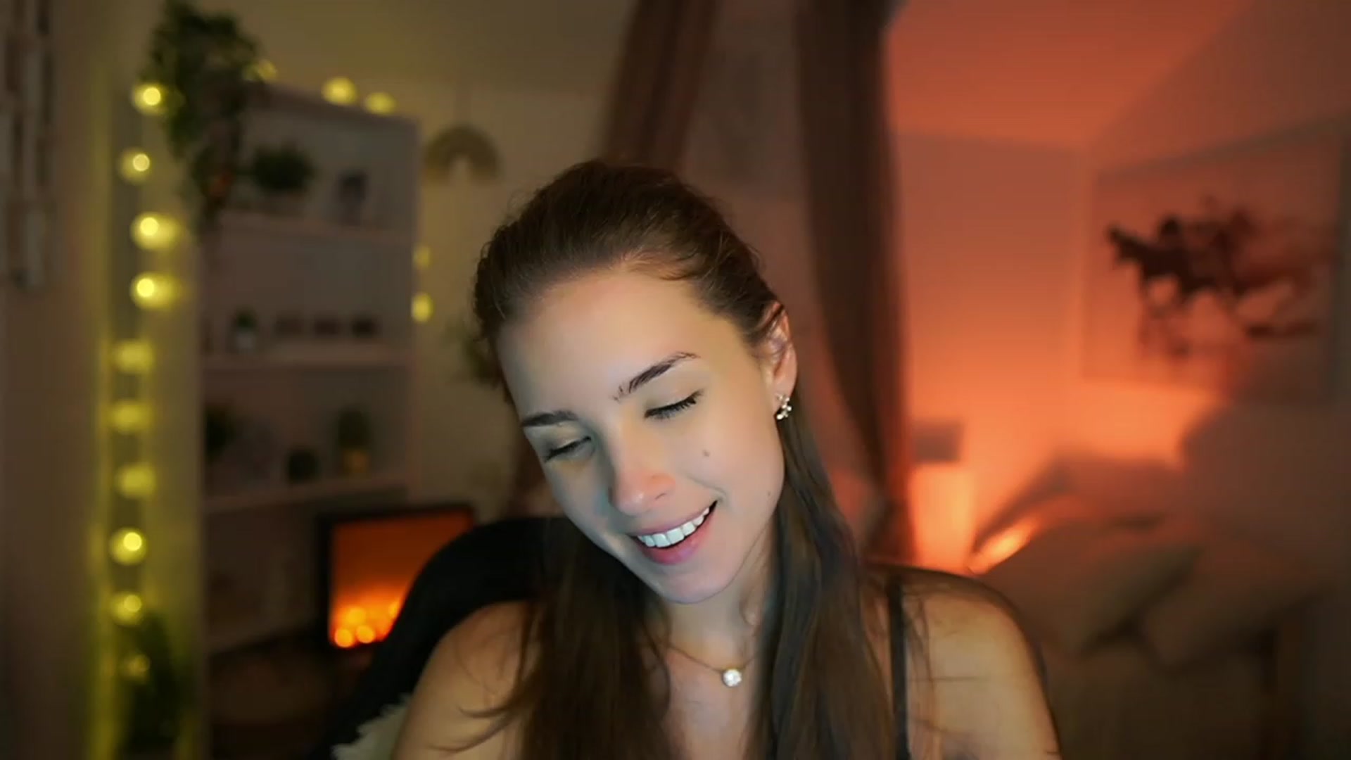 Gallery image thumbnail from Shy_jane's myfreecams stream on, 10/03/2023, 15:01 image 6 of 20