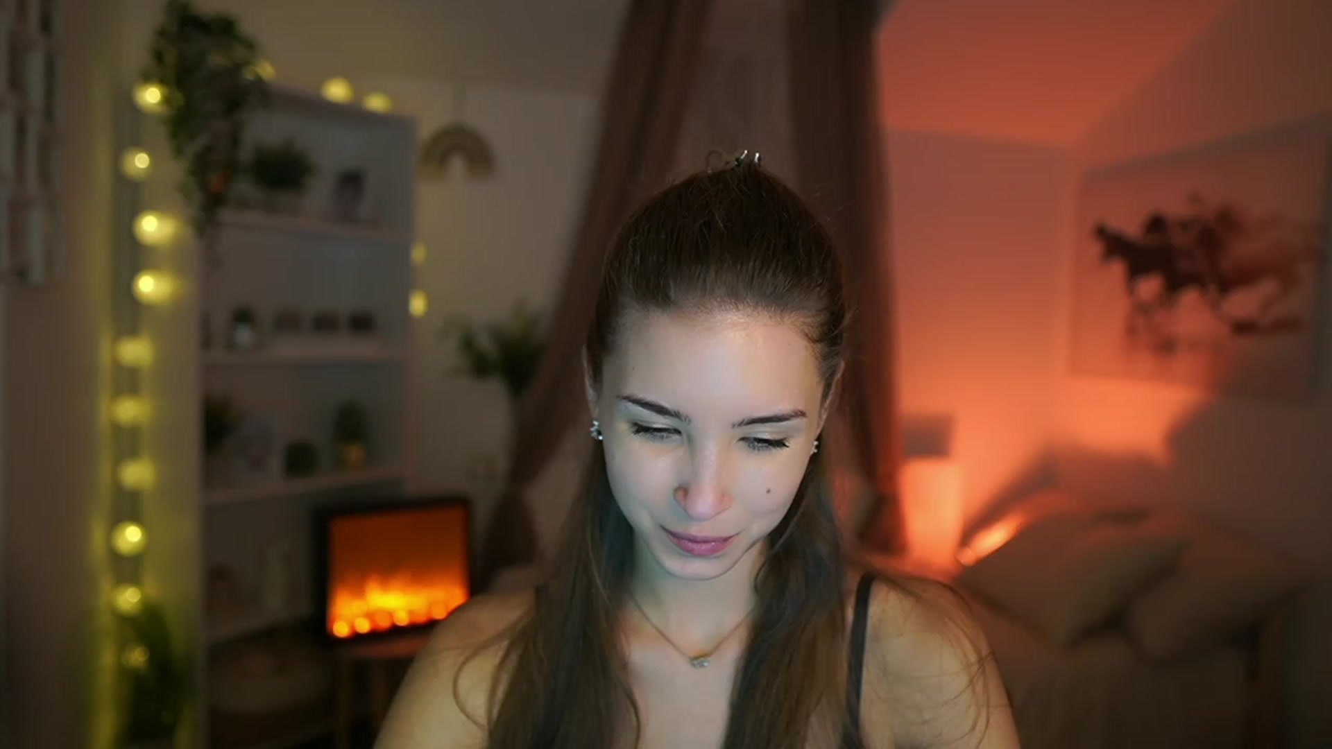 Gallery image thumbnail from Shy_jane's myfreecams stream on, 10/03/2023, 15:01 image 13 of 20