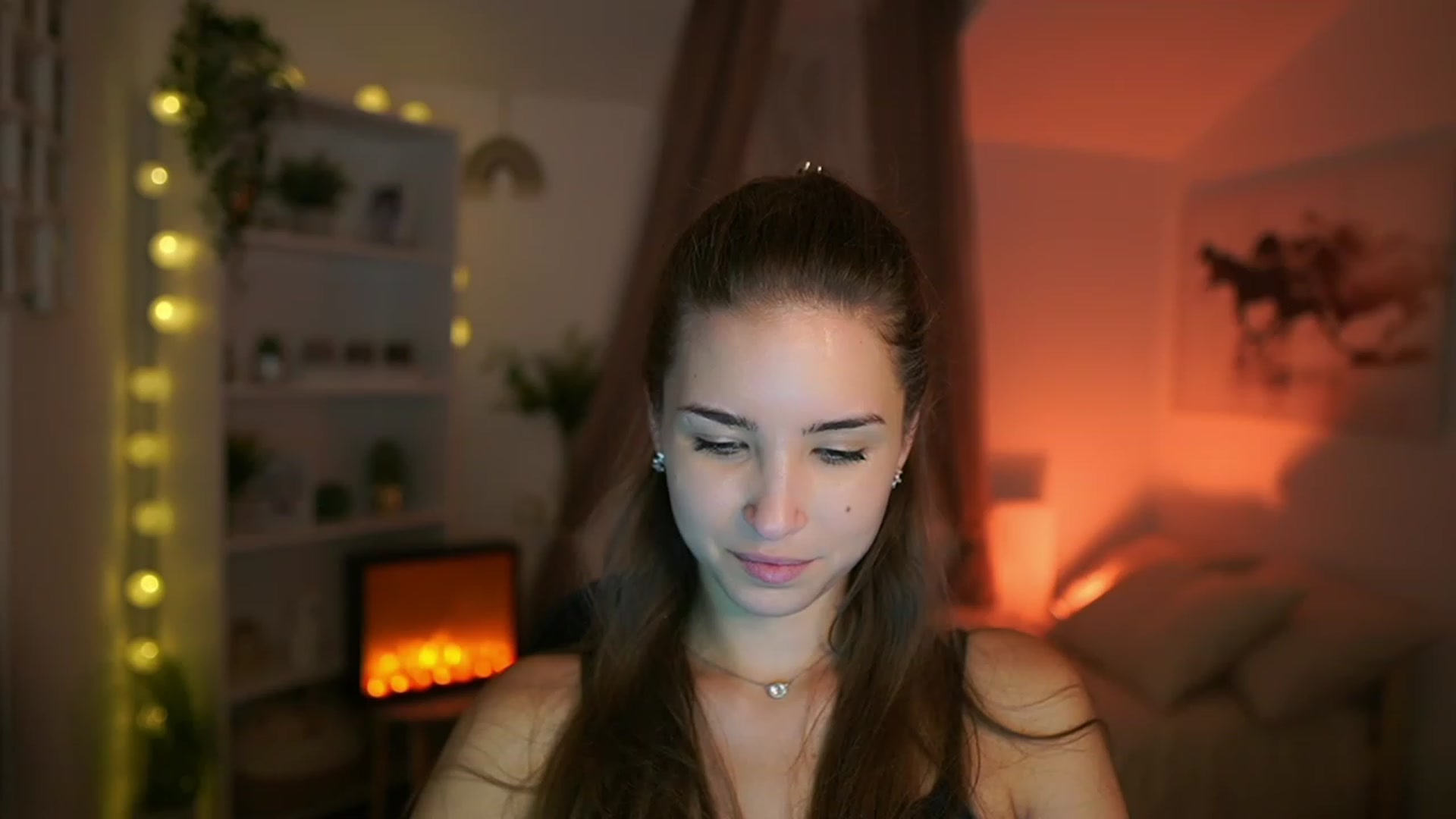 Gallery image thumbnail from Shy_jane's myfreecams stream on, 10/03/2023, 15:38 image 17 of 20