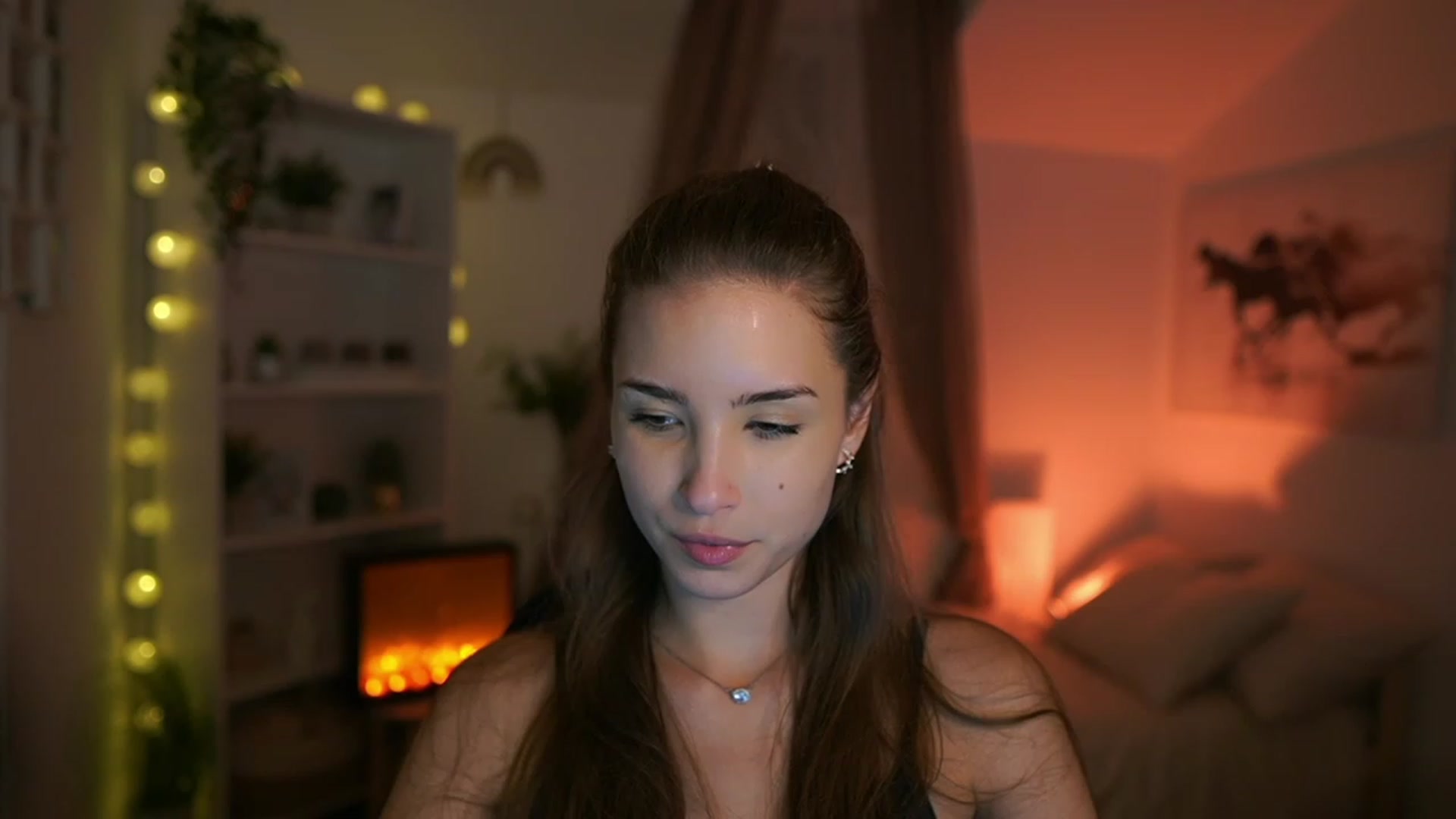 Gallery image thumbnail from Shy_jane's myfreecams stream on, 10/03/2023, 15:38 image 1 of 20