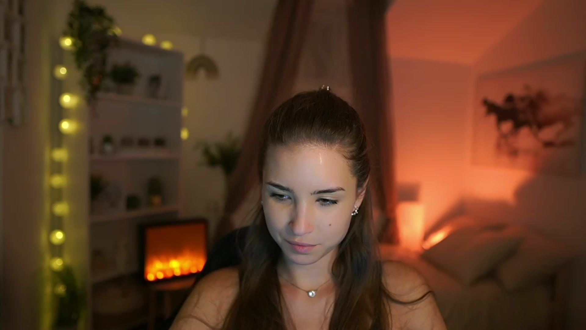 Gallery image thumbnail from Shy_jane's myfreecams stream on, 10/03/2023, 15:38 image 12 of 20