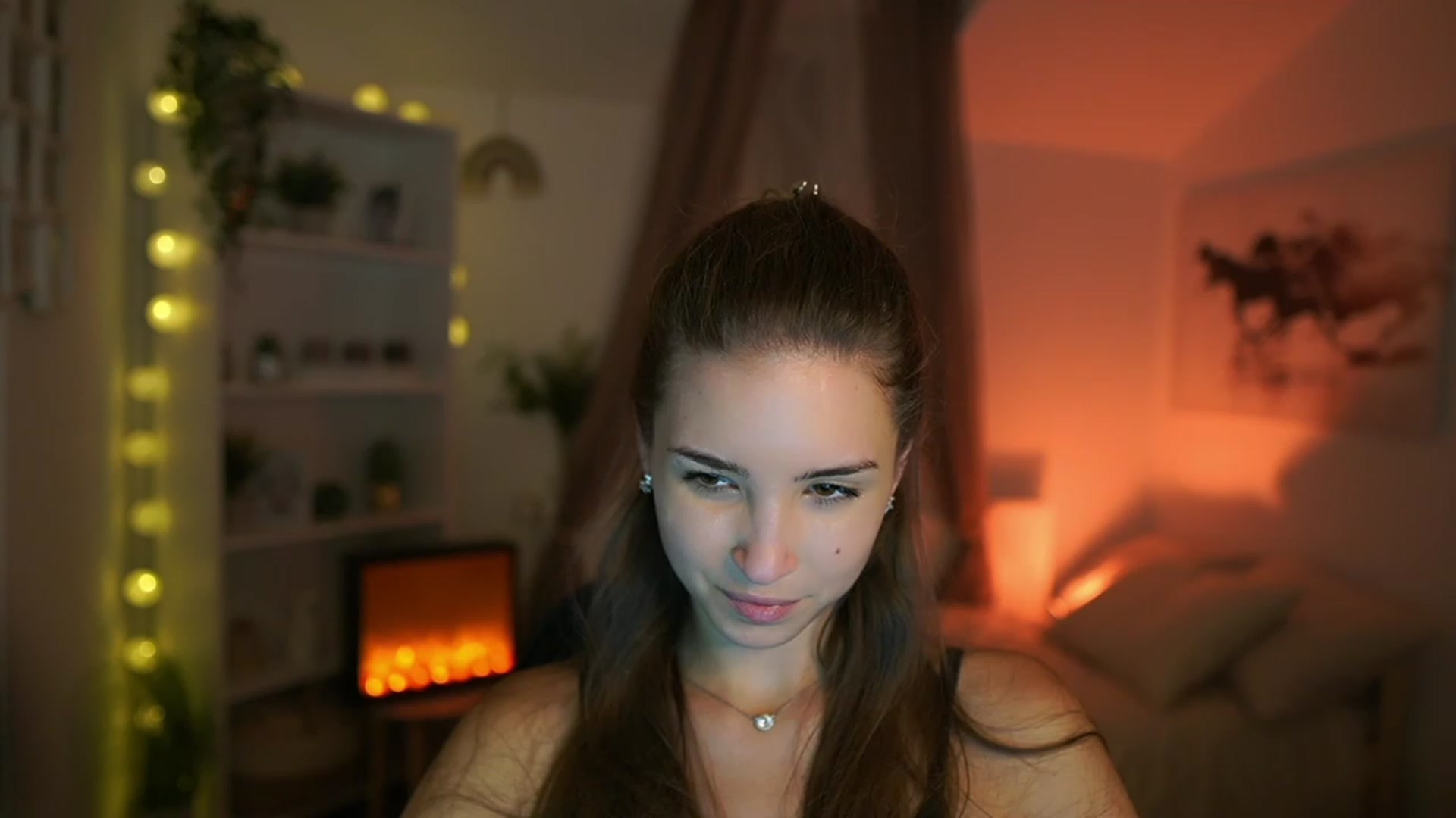 Gallery image thumbnail from Shy_jane's myfreecams stream on, 10/03/2023, 15:38 image 7 of 20