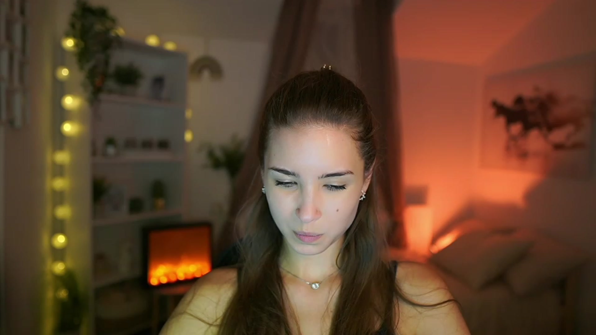 Gallery image thumbnail from Shy_jane's myfreecams stream on, 10/03/2023, 15:38 image 15 of 20