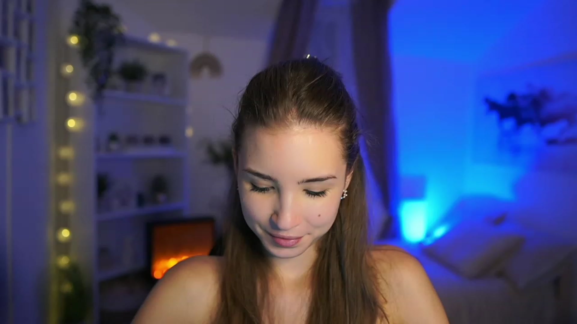 Gallery image thumbnail from Shy_jane's myfreecams stream on, 10/08/2023, 13:05 image 18 of 20