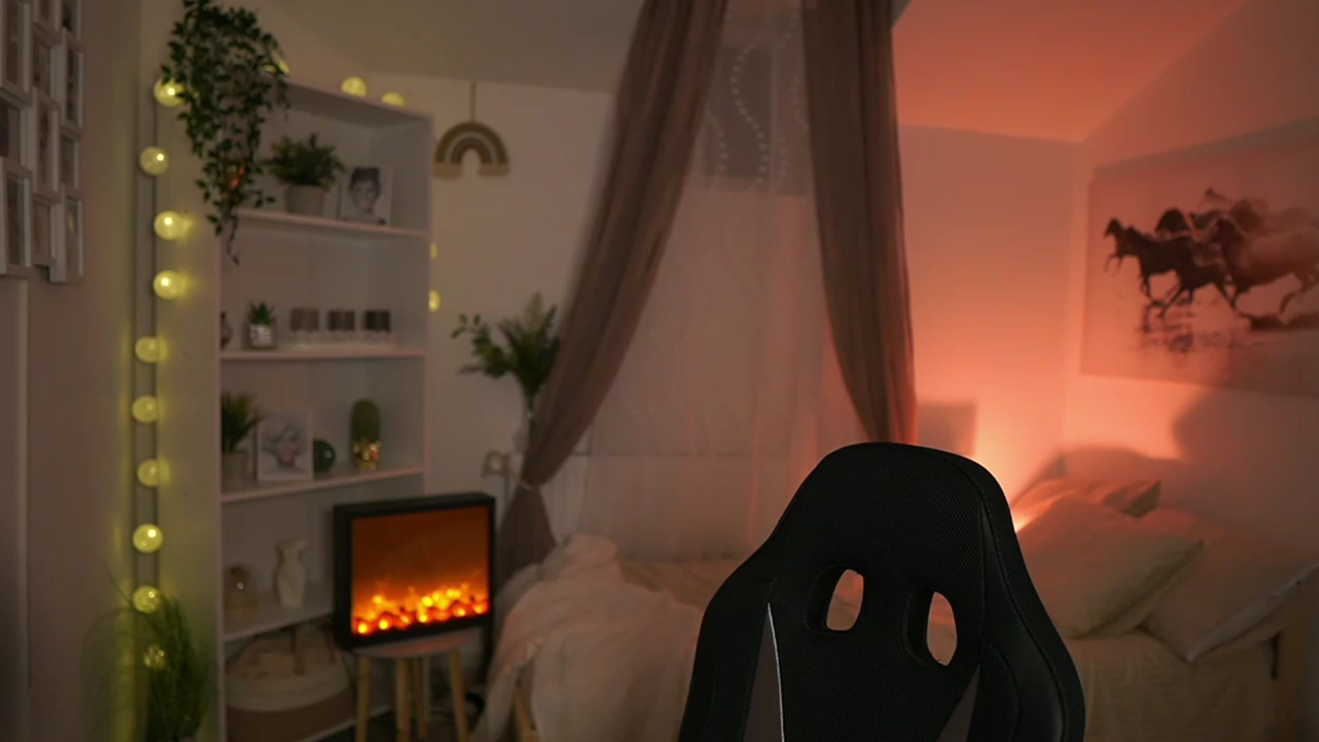 Gallery image thumbnail from Shy_jane's myfreecams stream on, 10/08/2023, 13:05 image 2 of 20