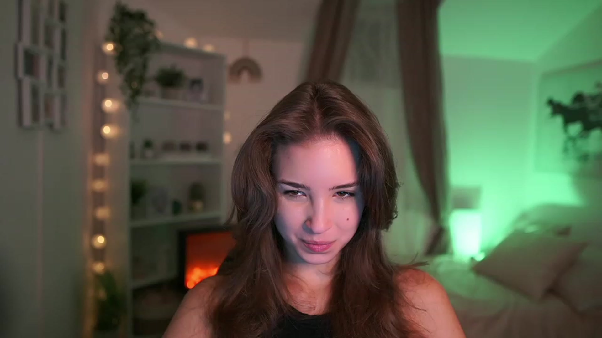 Gallery image thumbnail from Shy_jane's myfreecams stream on, 10/10/2023, 08:48 image 15 of 20
