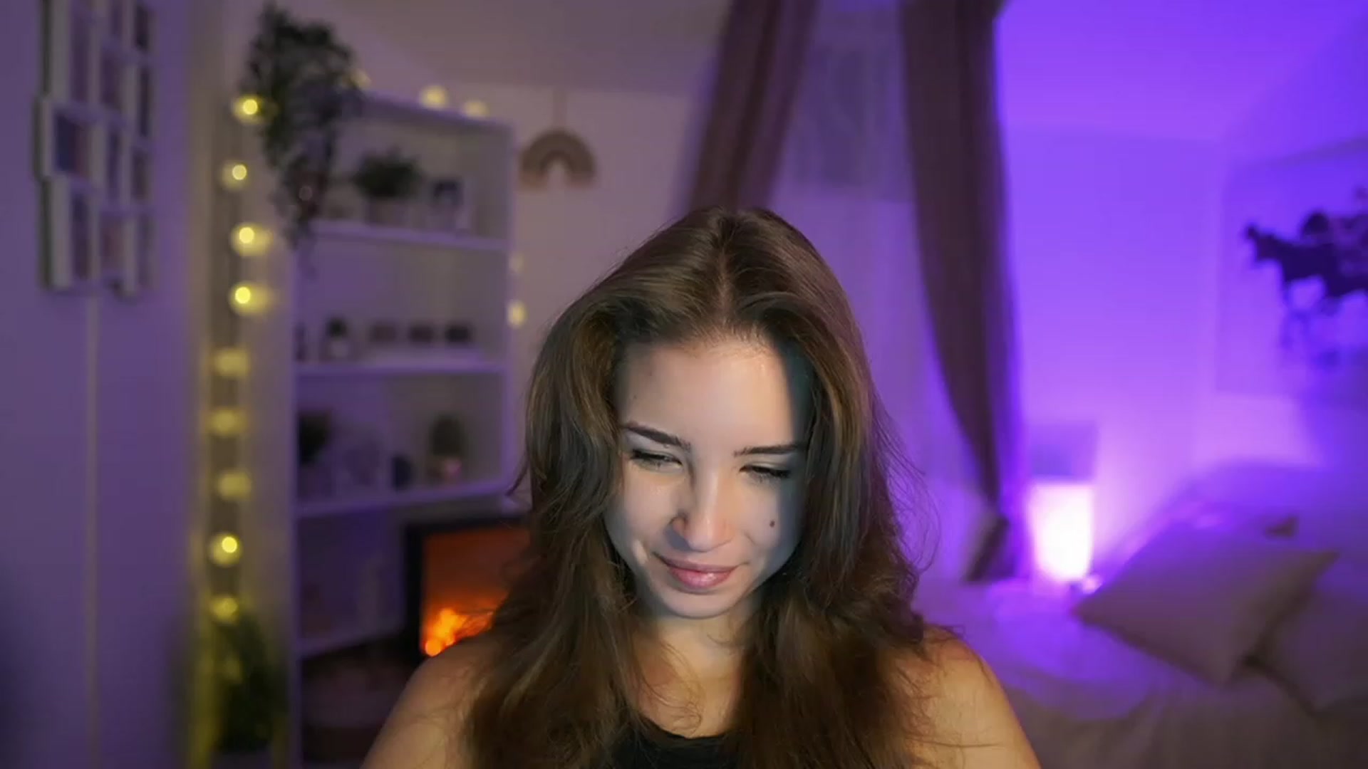 Gallery image thumbnail from Shy_jane's myfreecams stream on, 10/10/2023, 08:48 image 10 of 20