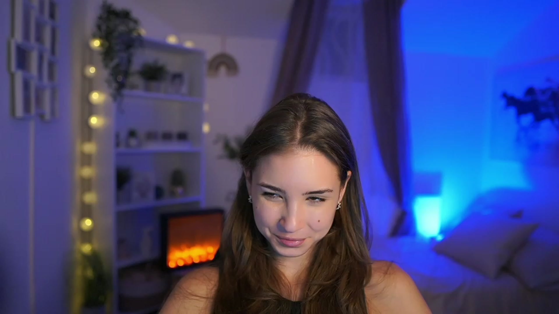 Gallery image thumbnail from Shy_jane's myfreecams stream on, 10/10/2023, 14:11 image 12 of 20