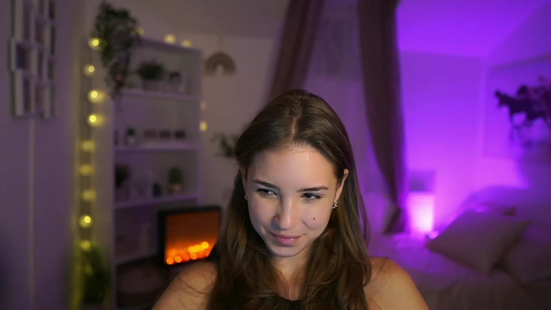 Gallery image thumbnail from Shy_jane's myfreecams stream on, 10/10/2023, 14:11 image 11 of 20