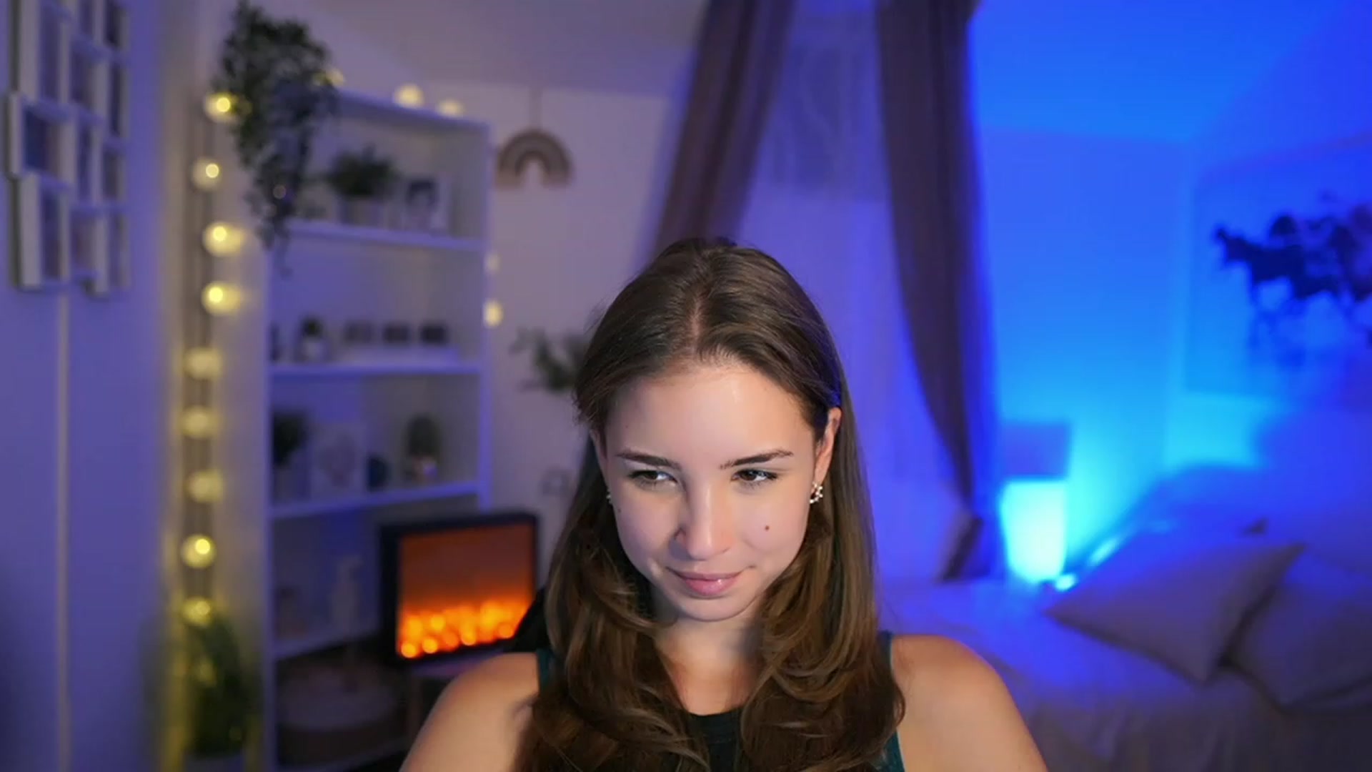 Gallery image thumbnail from Shy_jane's myfreecams stream on, 10/10/2023, 16:17 image 7 of 20