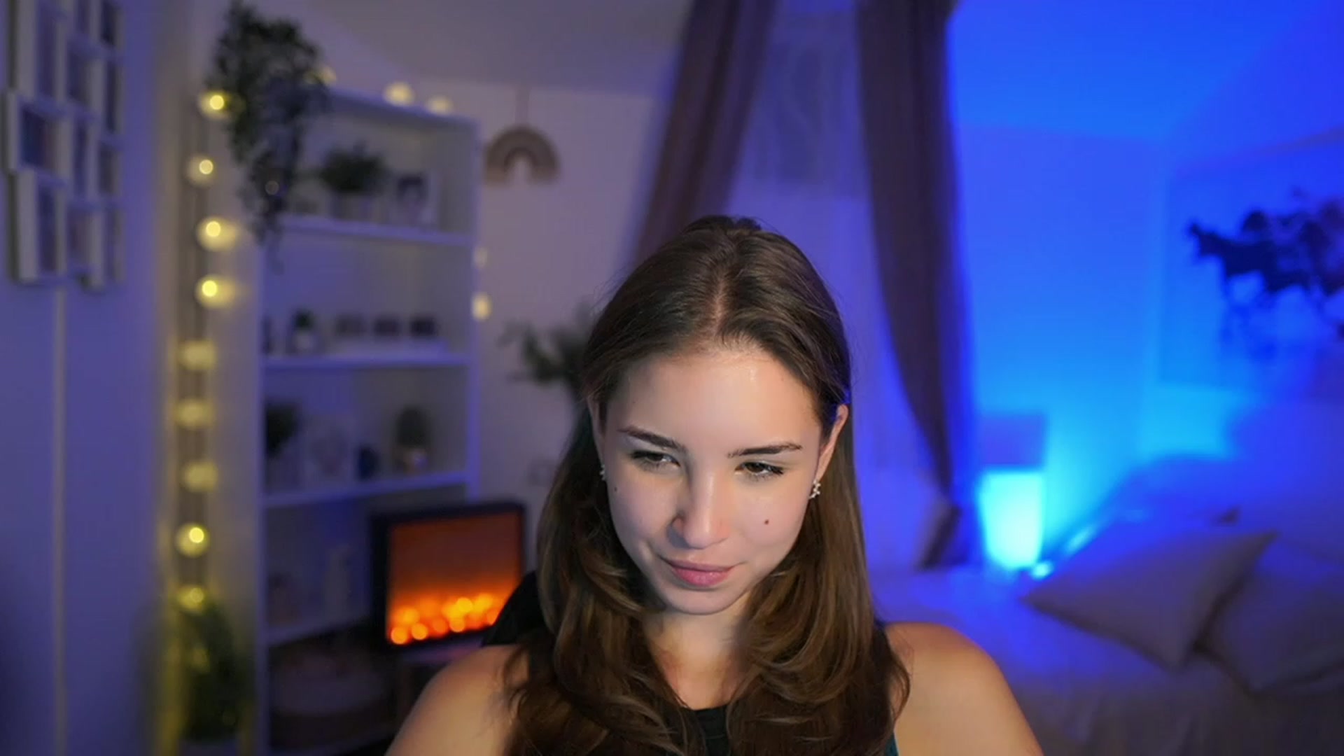 Gallery image thumbnail from Shy_jane's myfreecams stream on, 10/10/2023, 16:17 image 11 of 20