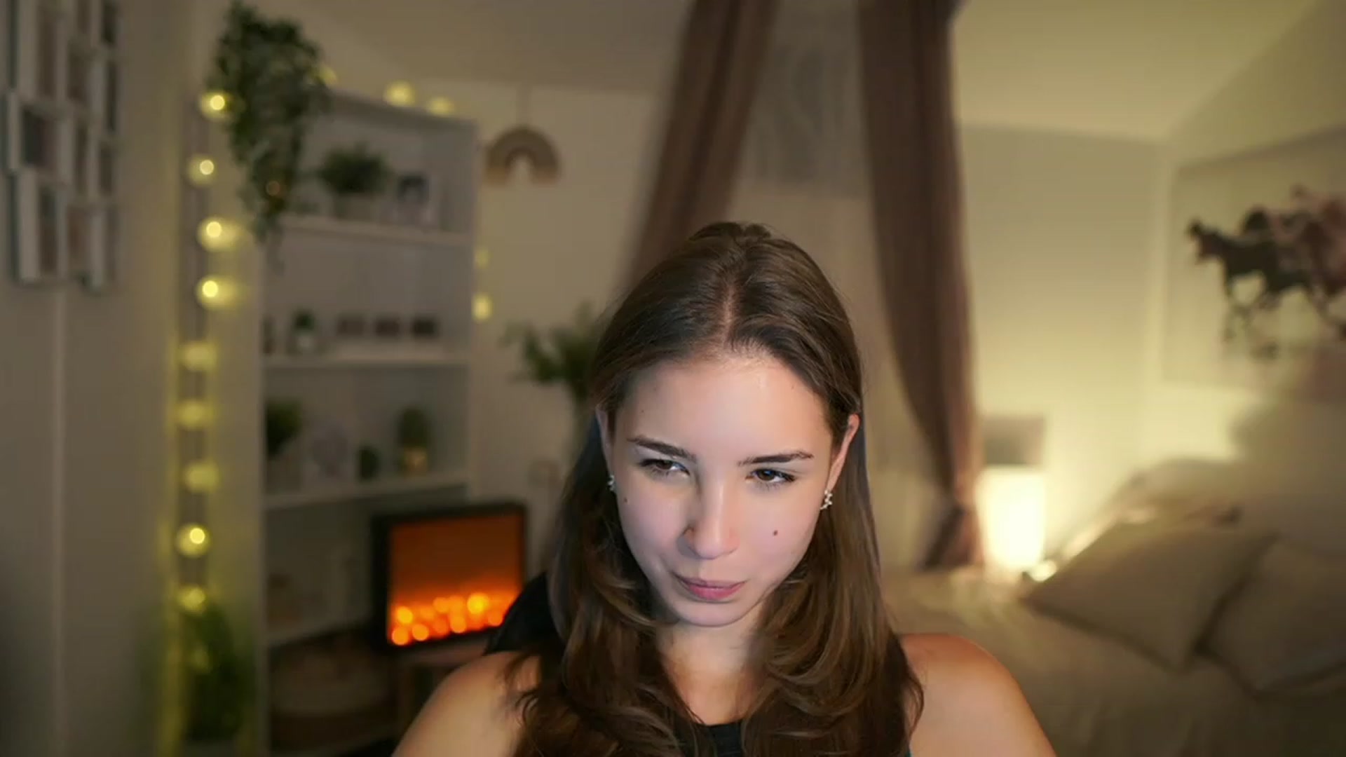 Gallery image thumbnail from Shy_jane's myfreecams stream on, 10/10/2023, 16:17 image 12 of 20