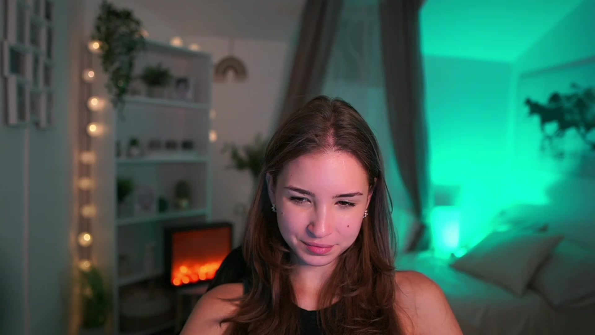 Gallery image thumbnail from Shy_jane's myfreecams stream on, 10/10/2023, 17:37 image 7 of 20