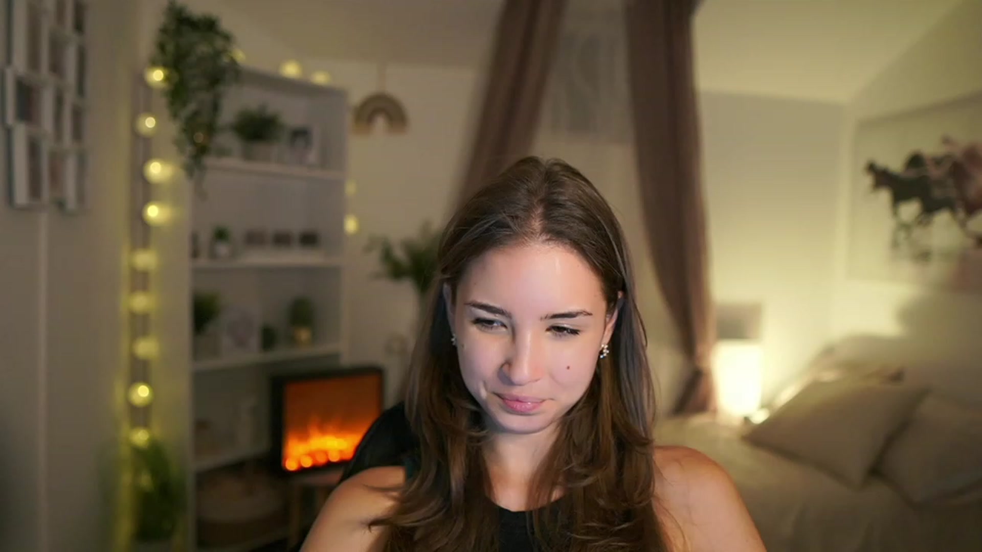 Gallery image thumbnail from Shy_jane's myfreecams stream on, 10/10/2023, 17:37 image 6 of 20