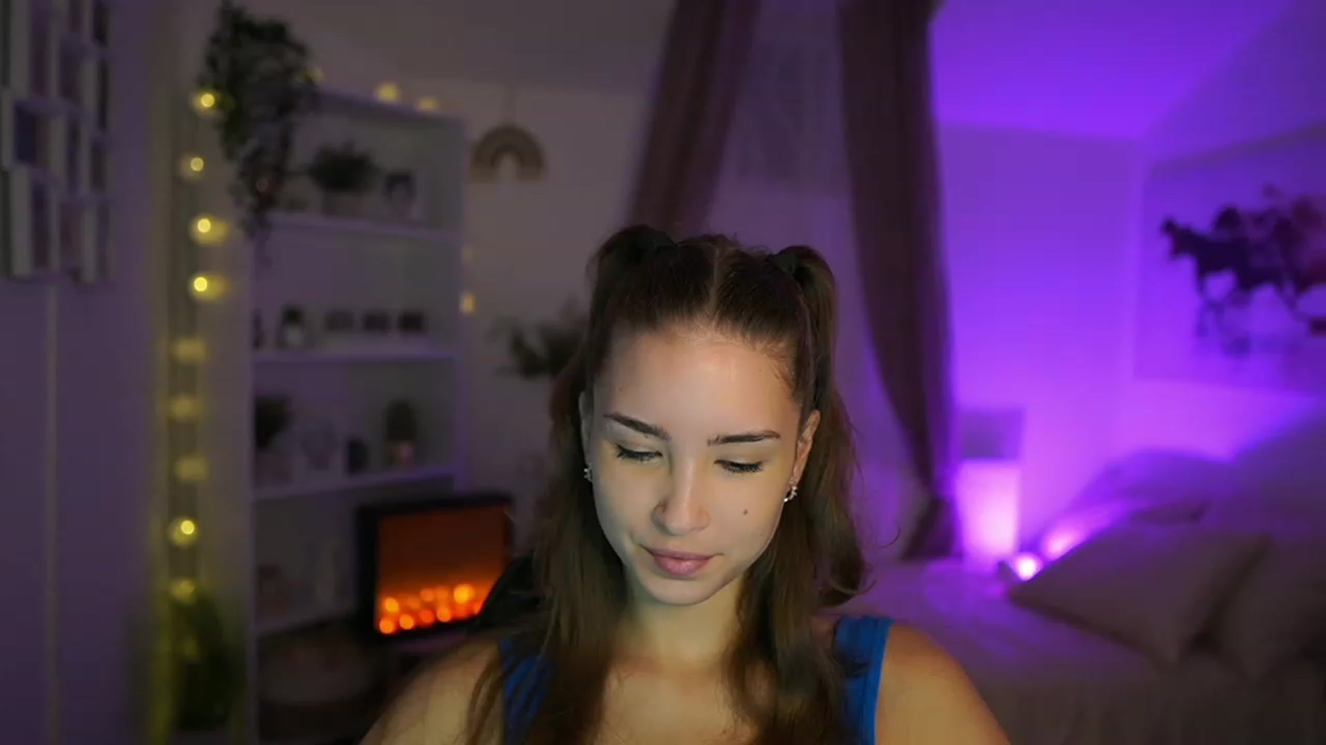 Gallery image thumbnail from Shy_jane's myfreecams stream on, 10/12/2023, 09:06 image 7 of 20