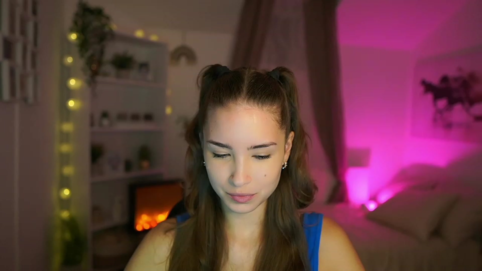 Gallery image thumbnail from Shy_jane's myfreecams stream on, 10/12/2023, 09:06 image 16 of 20