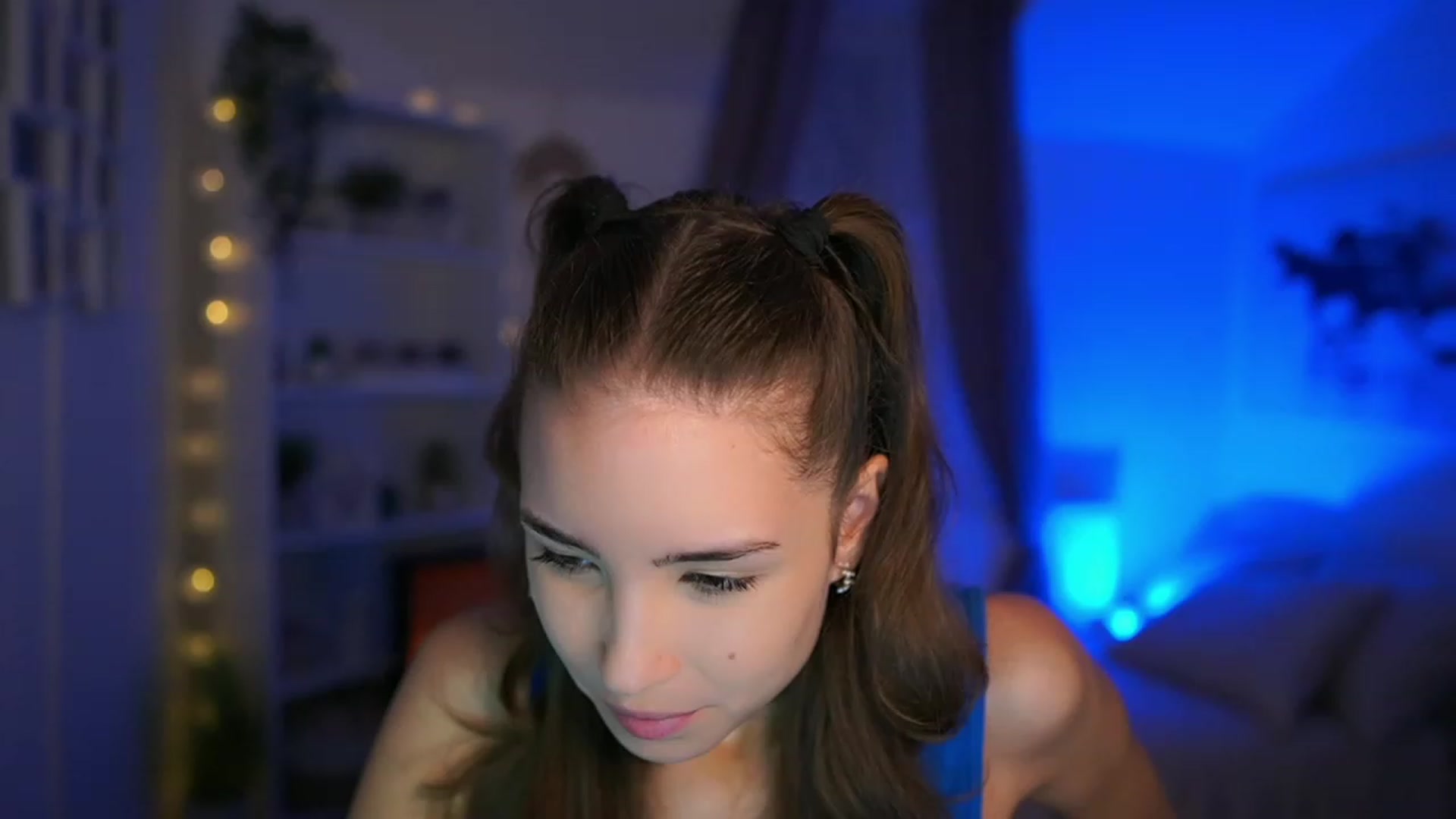 Gallery image thumbnail from Shy_jane's myfreecams stream on, 10/12/2023, 09:06 image 19 of 20