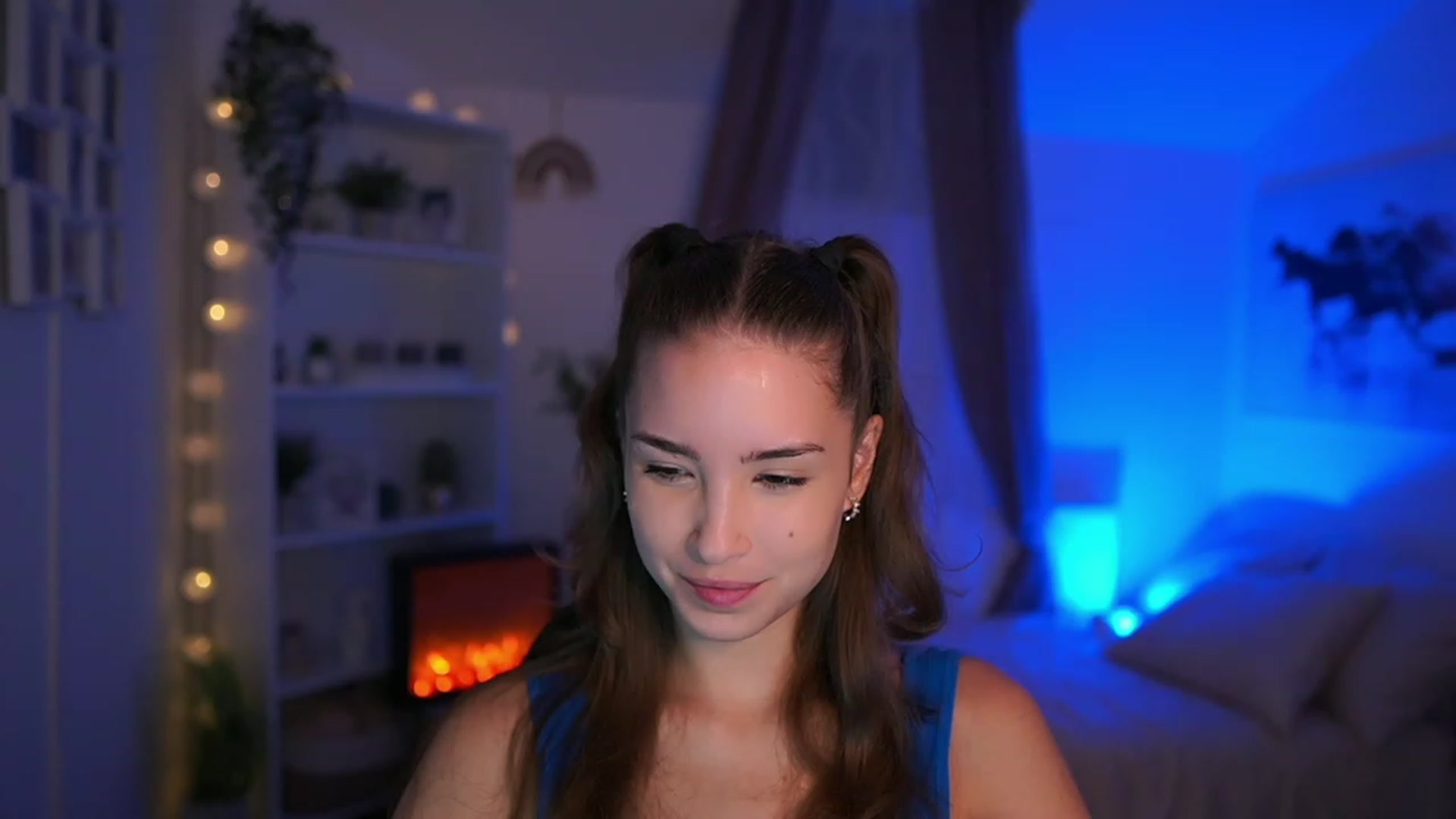 Gallery image thumbnail from Shy_jane's myfreecams stream on, 10/12/2023, 09:06 image 9 of 20