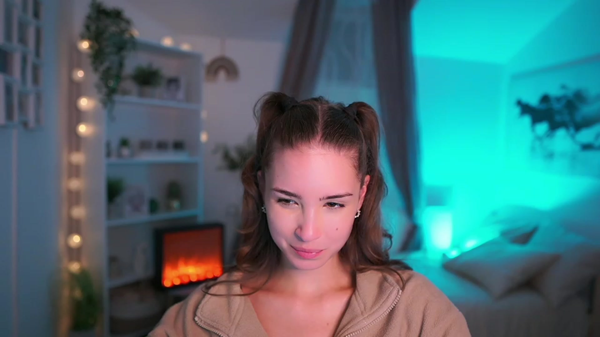 Gallery image thumbnail from Shy_jane's myfreecams stream on, 10/12/2023, 14:21 image 11 of 20